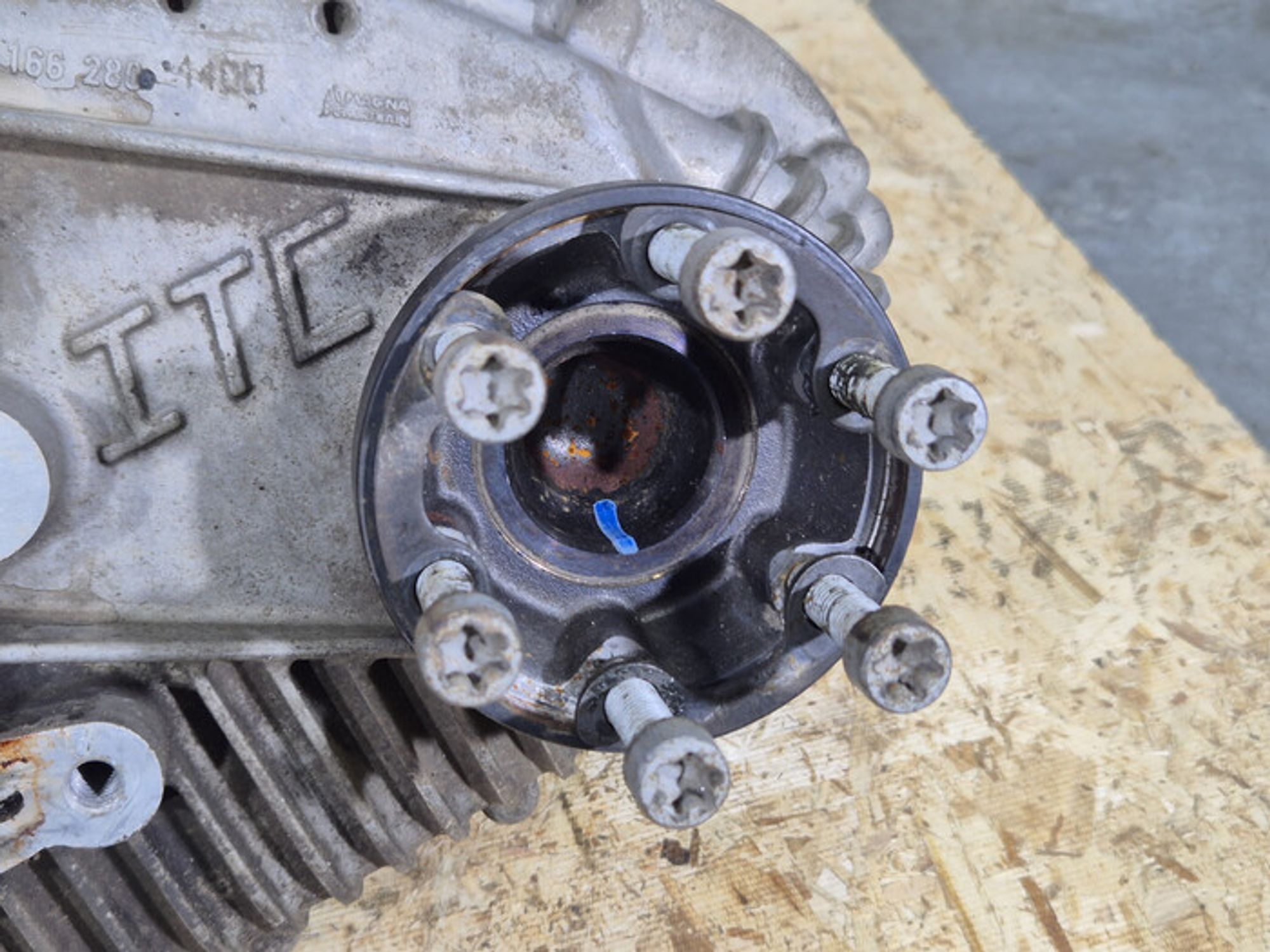 https://ycs.partsauto.market/partsauto-images/thmbs/78ee0fb3787e2dce013ed29fc8a1120c/92fa6d9e0ba49b17abcb78d0598ed924/e2f35e36fc592cc0b02e4b342a6952cc.jpg