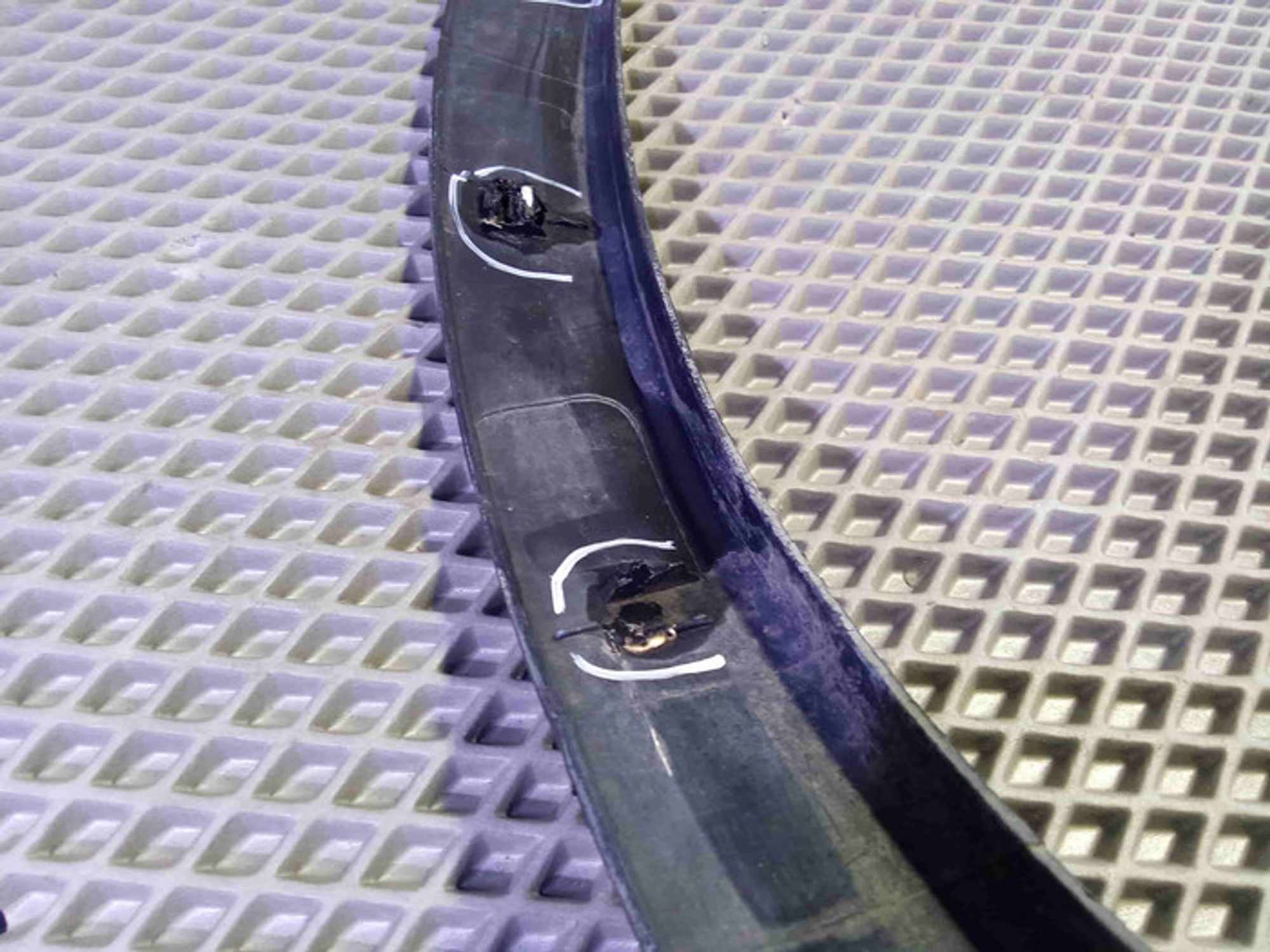 https://ycs.partsauto.market/partsauto-images/thmbs/78ee0fb3787e2dce013ed29fc8a1120c/932de18f30db67e05e89fd1573b07fd4/f244b95e4a06a2051aa1905d8b9eade1.jpg