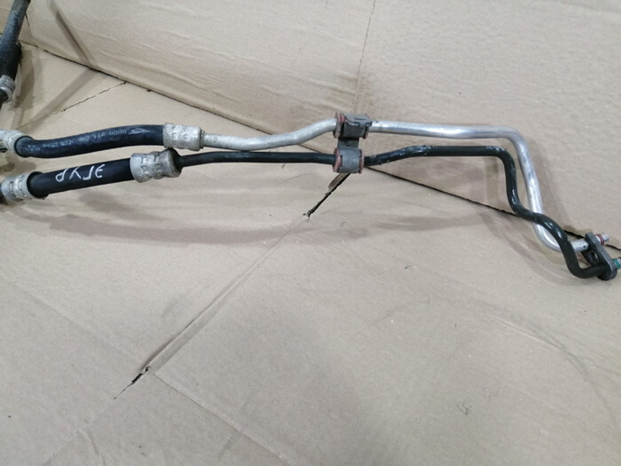 https://ycs.partsauto.market/partsauto-images/thmbs/78ee0fb3787e2dce013ed29fc8a1120c/957d3554246c48c20df35045e1c4f6be/75dfd94412ba011a6b8b334d46fbb6bb.jpg