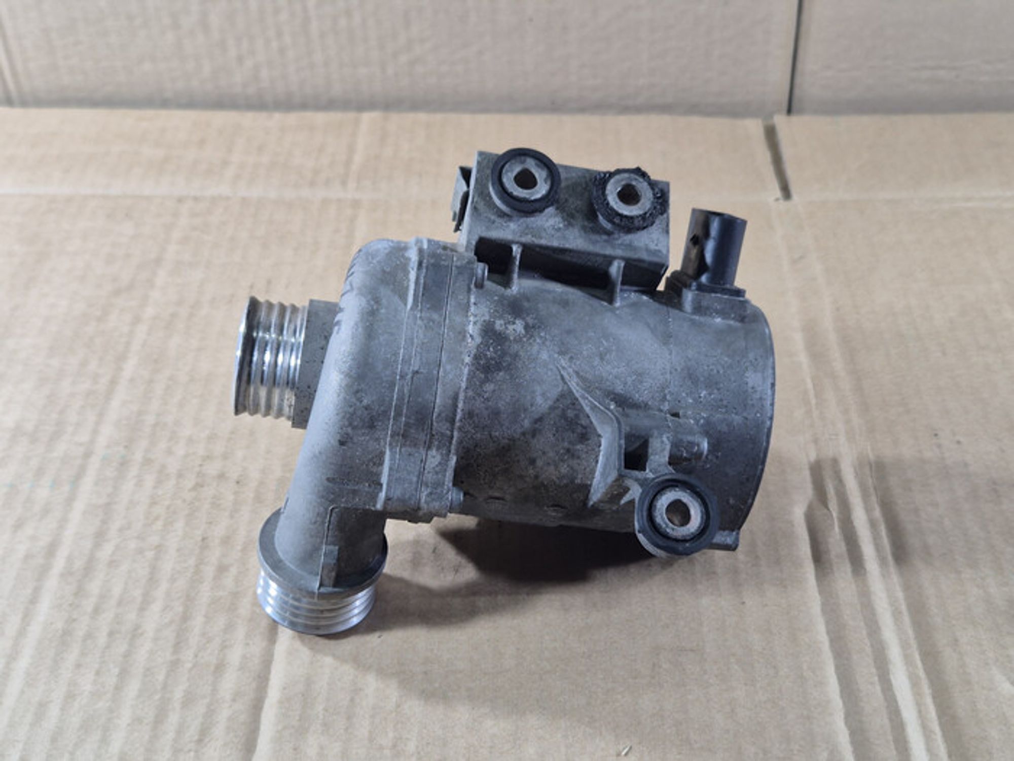 https://ycs.partsauto.market/partsauto-images/thmbs/78ee0fb3787e2dce013ed29fc8a1120c/95944f2d8674e3f6722e27139cde0ed4/b000e86032588cf8b93c4262bcb90cc9.jpg