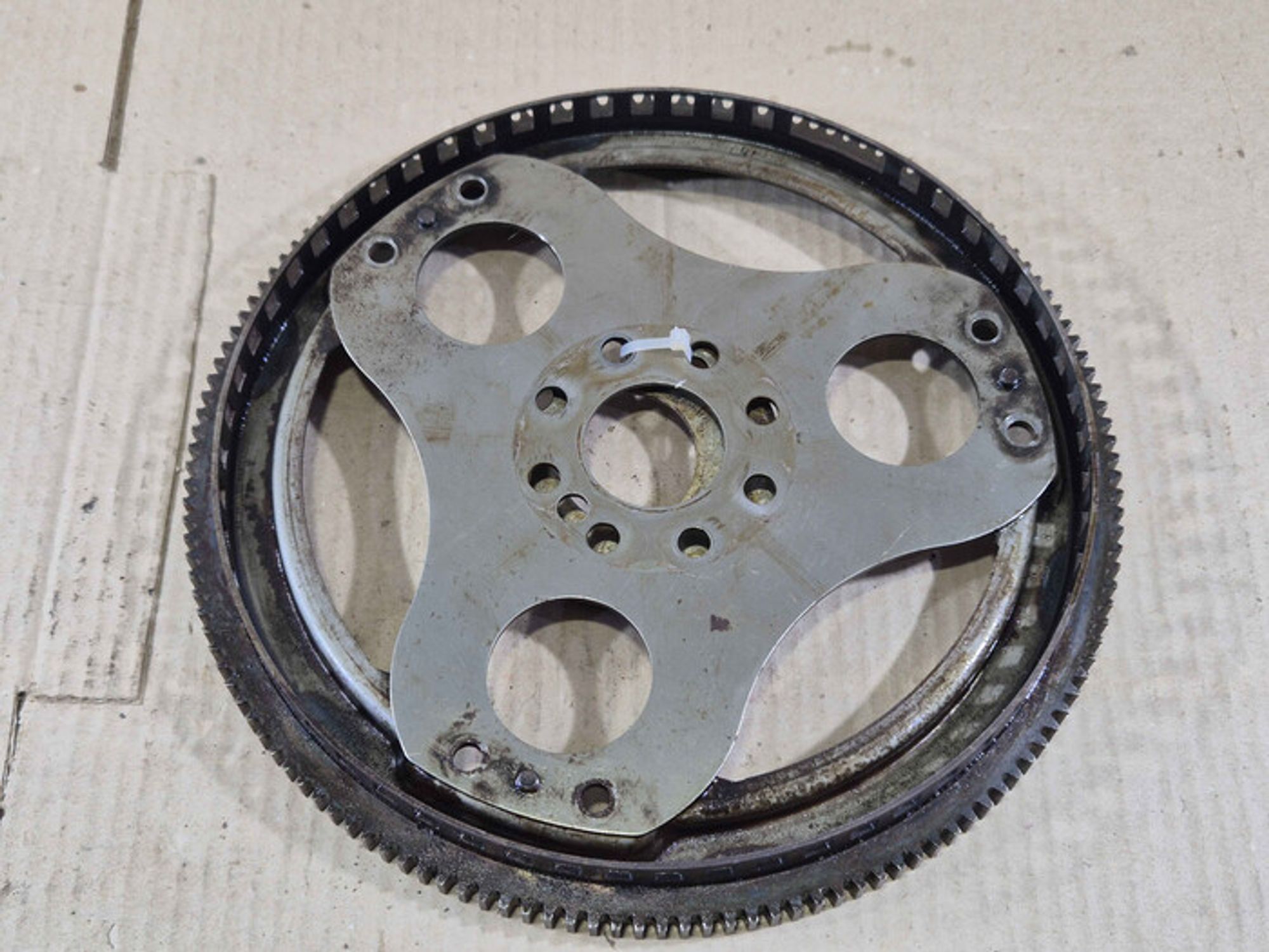 https://ycs.partsauto.market/partsauto-images/thmbs/78ee0fb3787e2dce013ed29fc8a1120c/99311321bc291a0b71821e4bbfa2a510/9ee35a59eca74d7eabb2bdbeb2ddfef0.jpg