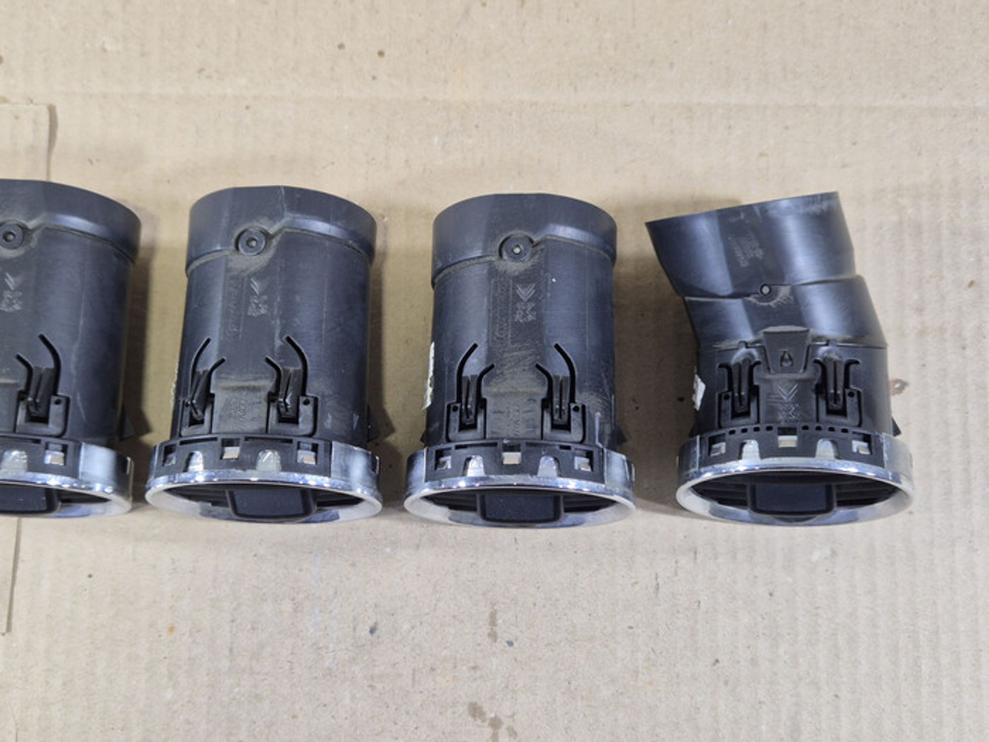 https://ycs.partsauto.market/partsauto-images/thmbs/78ee0fb3787e2dce013ed29fc8a1120c/9978735534d9ad17aae04518485267e9/3a094e51dabc2071d2bf0b47aede5d3c.jpg