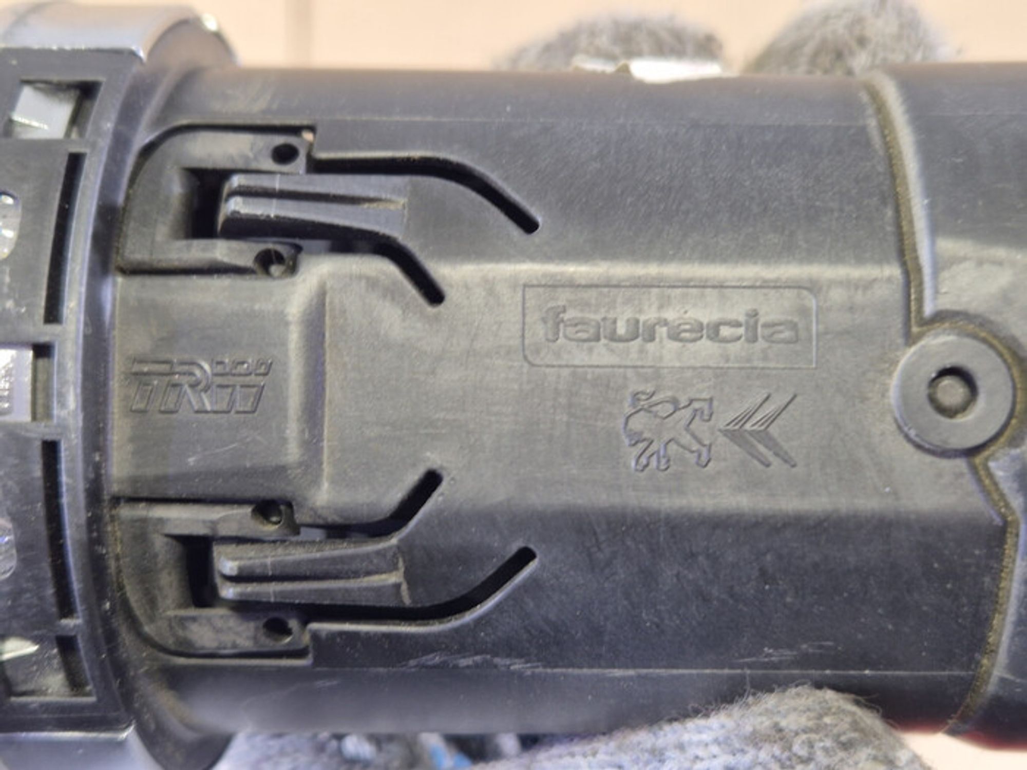 https://ycs.partsauto.market/partsauto-images/thmbs/78ee0fb3787e2dce013ed29fc8a1120c/9978735534d9ad17aae04518485267e9/8cdd3387e38559254695f405a90efcce.jpg