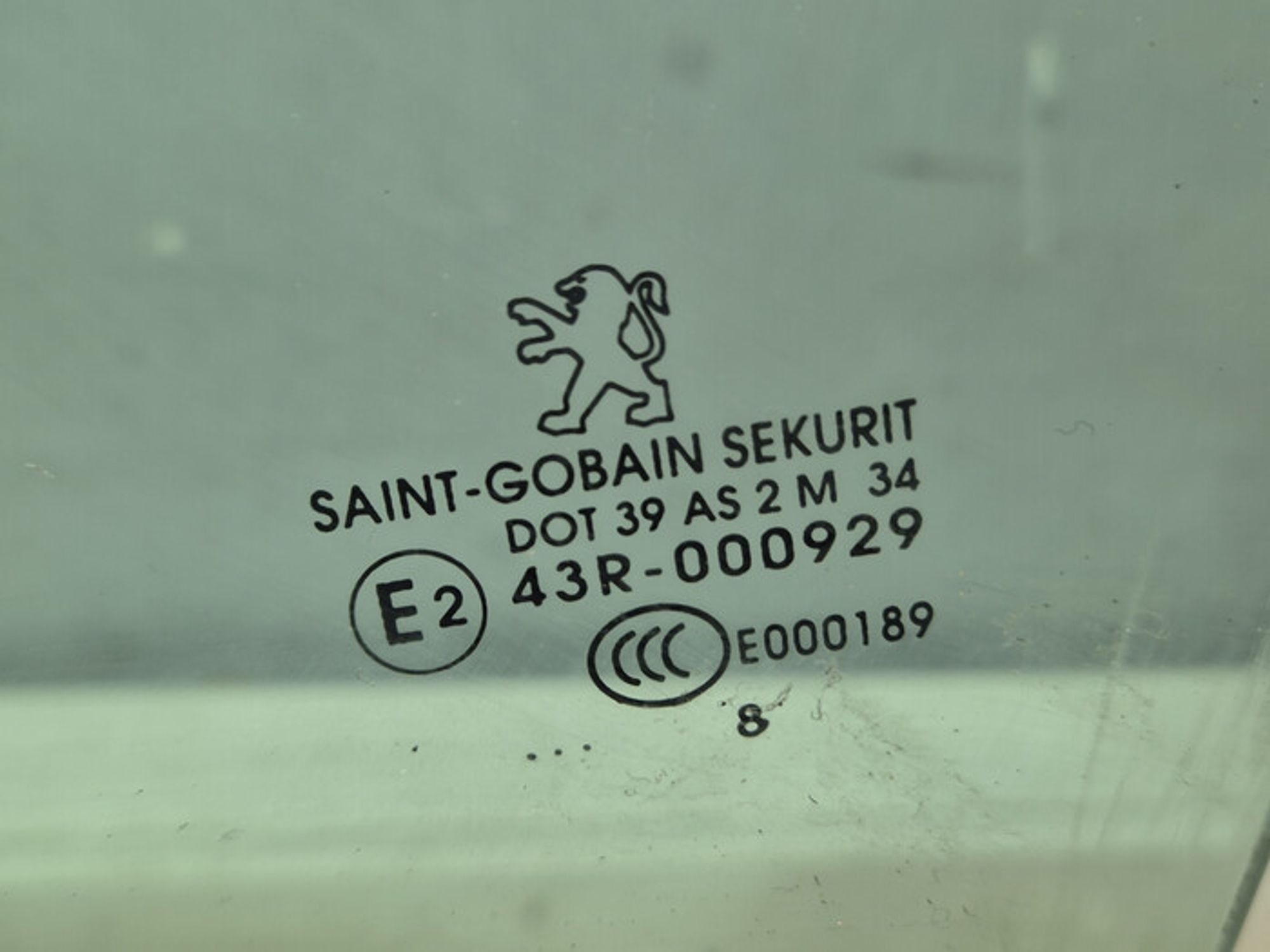 https://ycs.partsauto.market/partsauto-images/thmbs/78ee0fb3787e2dce013ed29fc8a1120c/99dbf81ad13cbeff917d5499d852690f/1a6b9cda0e55005753d4722ef32a91ba.jpg