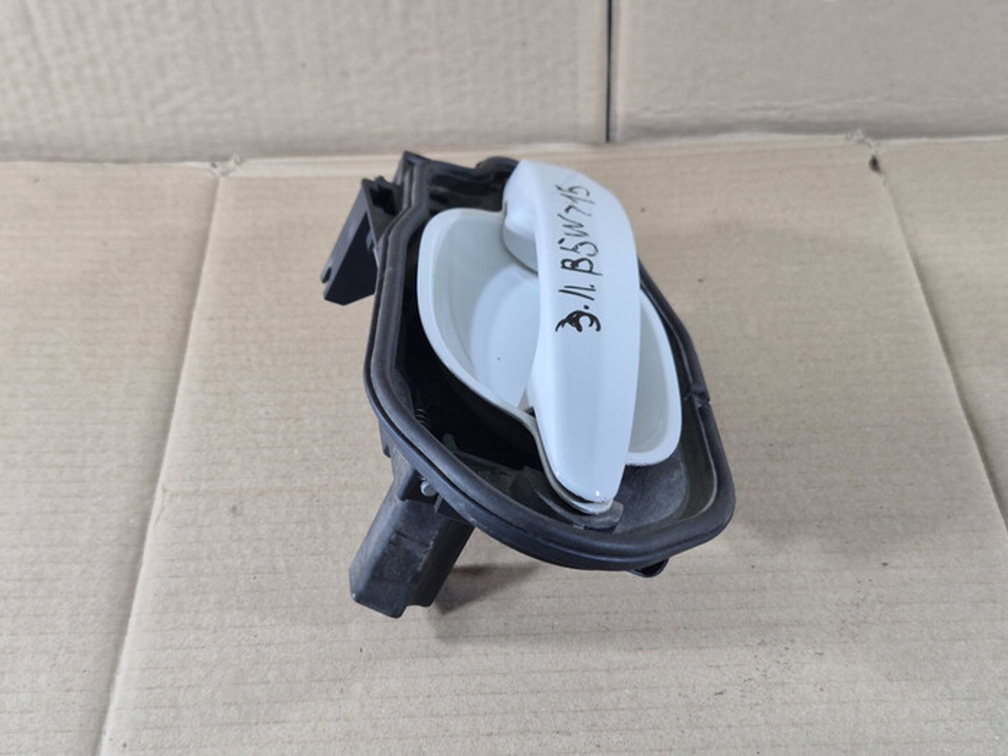 https://ycs.partsauto.market/partsauto-images/thmbs/78ee0fb3787e2dce013ed29fc8a1120c/9a3211d4769b02c33418b4817f33e167/140a44175e6d0a15f422c814ad4be298.jpg