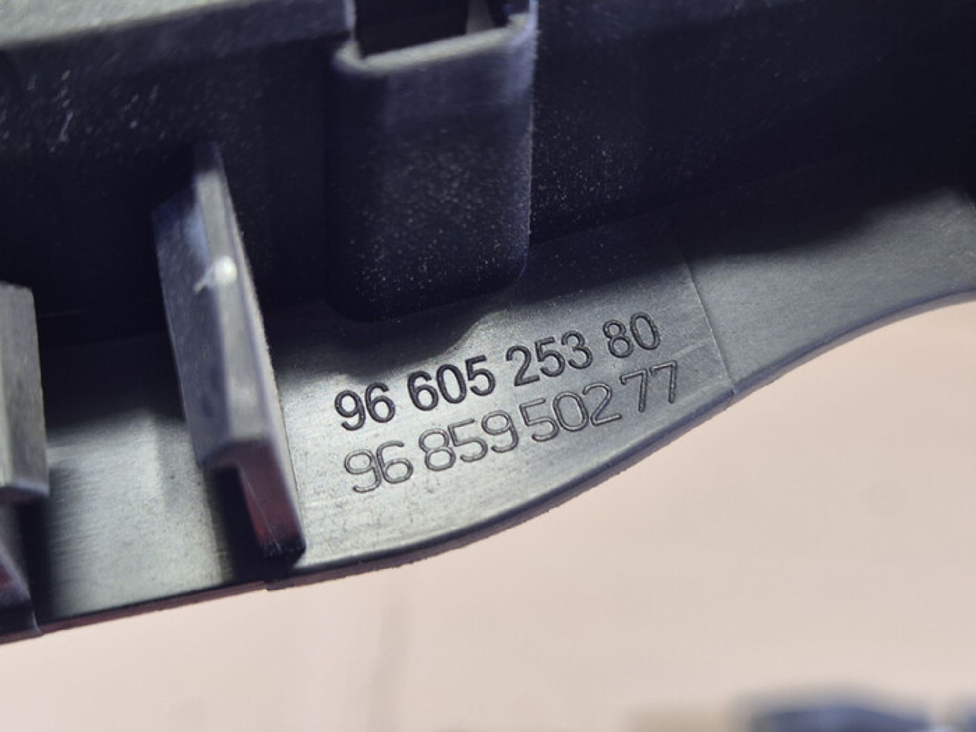 https://ycs.partsauto.market/partsauto-images/thmbs/78ee0fb3787e2dce013ed29fc8a1120c/9a5af82d00643bd8b3814bc0a020ecbf/712b57dafc14d7601f4b09cf44e3e72d.jpg