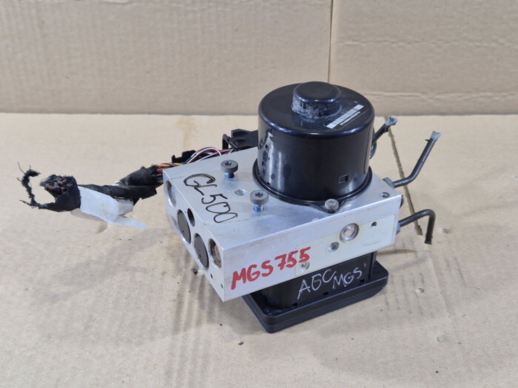 https://ycs.partsauto.market/partsauto-images/thmbs/78ee0fb3787e2dce013ed29fc8a1120c/9c4da2ad20cf0e5020d7554d85f9d635/0ad153e49442b1a7251a84f8861546dc.jpg
