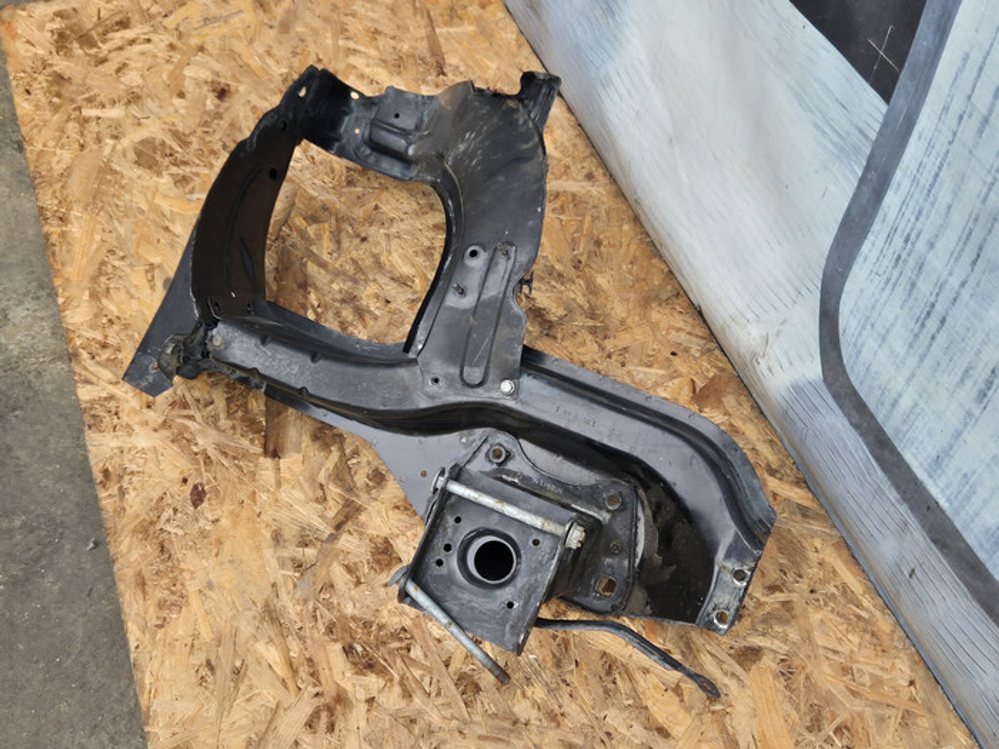 https://ycs.partsauto.market/partsauto-images/thmbs/78ee0fb3787e2dce013ed29fc8a1120c/9ca87ee6c73184c43b78d71b95c5cf7e/681652e2c0d7340fc2c6f94af7dc9119.jpg