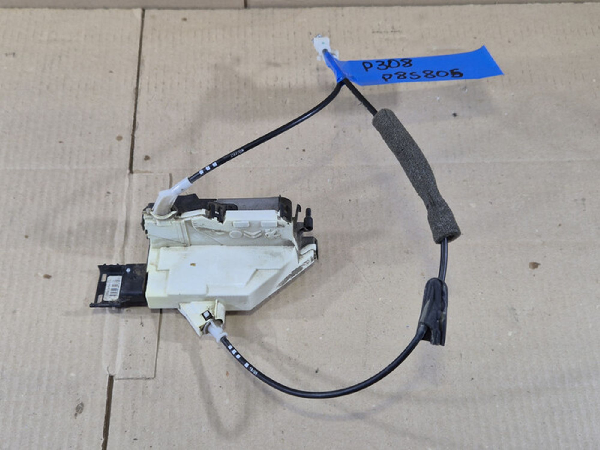 https://ycs.partsauto.market/partsauto-images/thmbs/78ee0fb3787e2dce013ed29fc8a1120c/9e6b9a25cff6807f48a0245aaaae9d7e/a268504e0fff8d25c903978ec80c0d3b.jpg