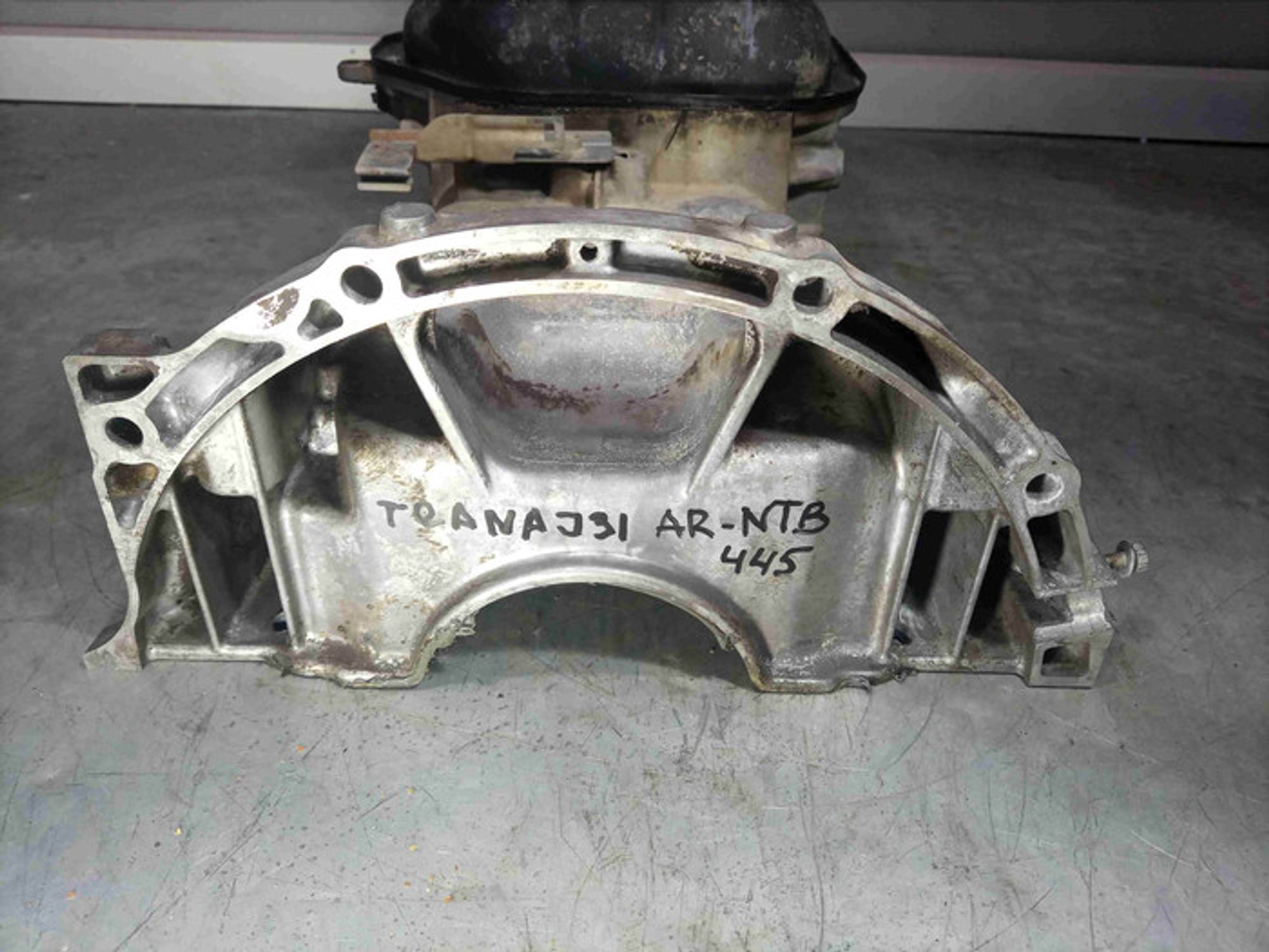 https://ycs.partsauto.market/partsauto-images/thmbs/78ee0fb3787e2dce013ed29fc8a1120c/a343e9c0622d6be45eda58c2bfdbb961/24dff7f53202a524dec1352e563f6d89.jpg