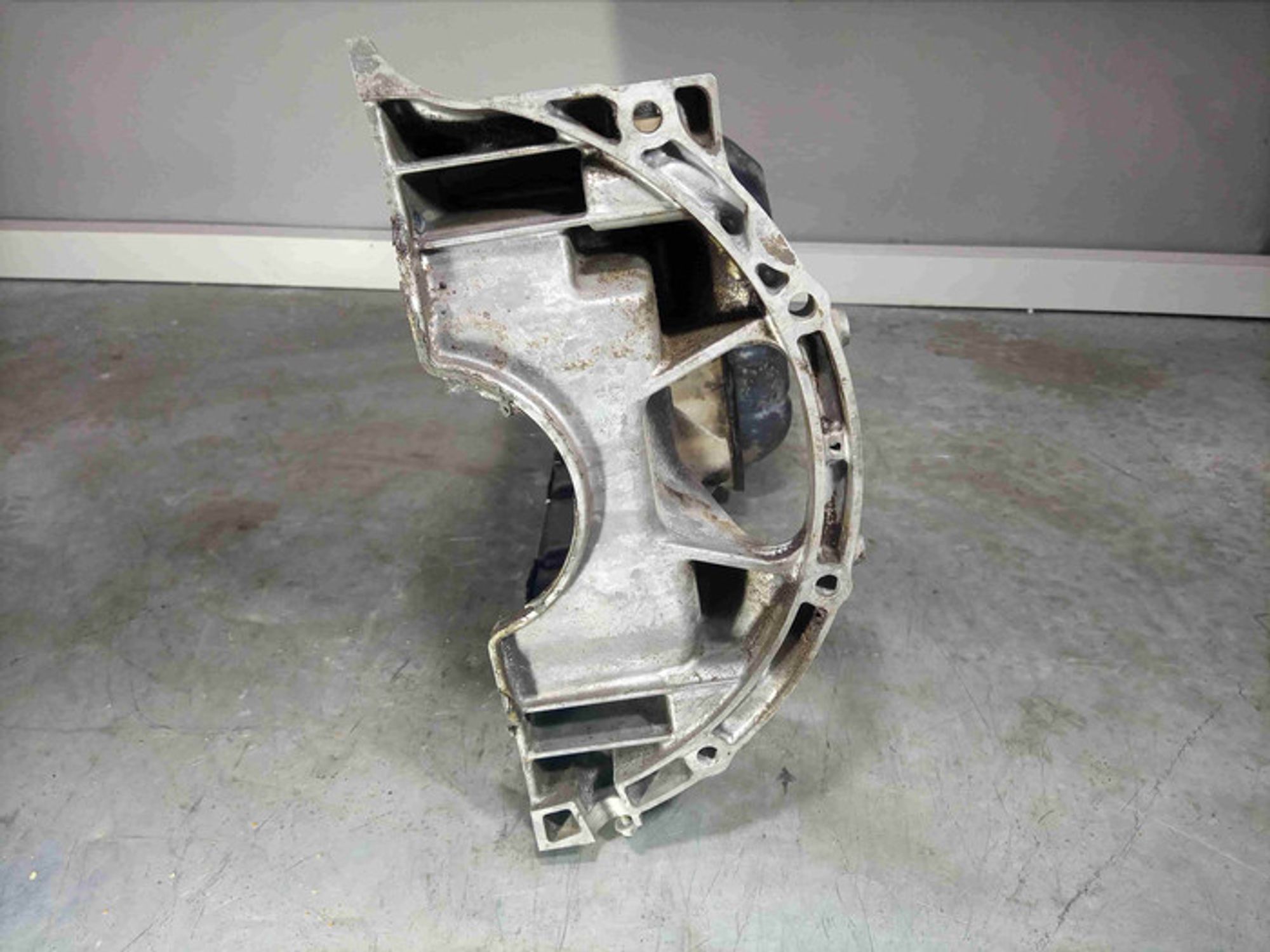 https://ycs.partsauto.market/partsauto-images/thmbs/78ee0fb3787e2dce013ed29fc8a1120c/a343e9c0622d6be45eda58c2bfdbb961/f49958b1da6e9a87ee8176a19dab4444.jpg