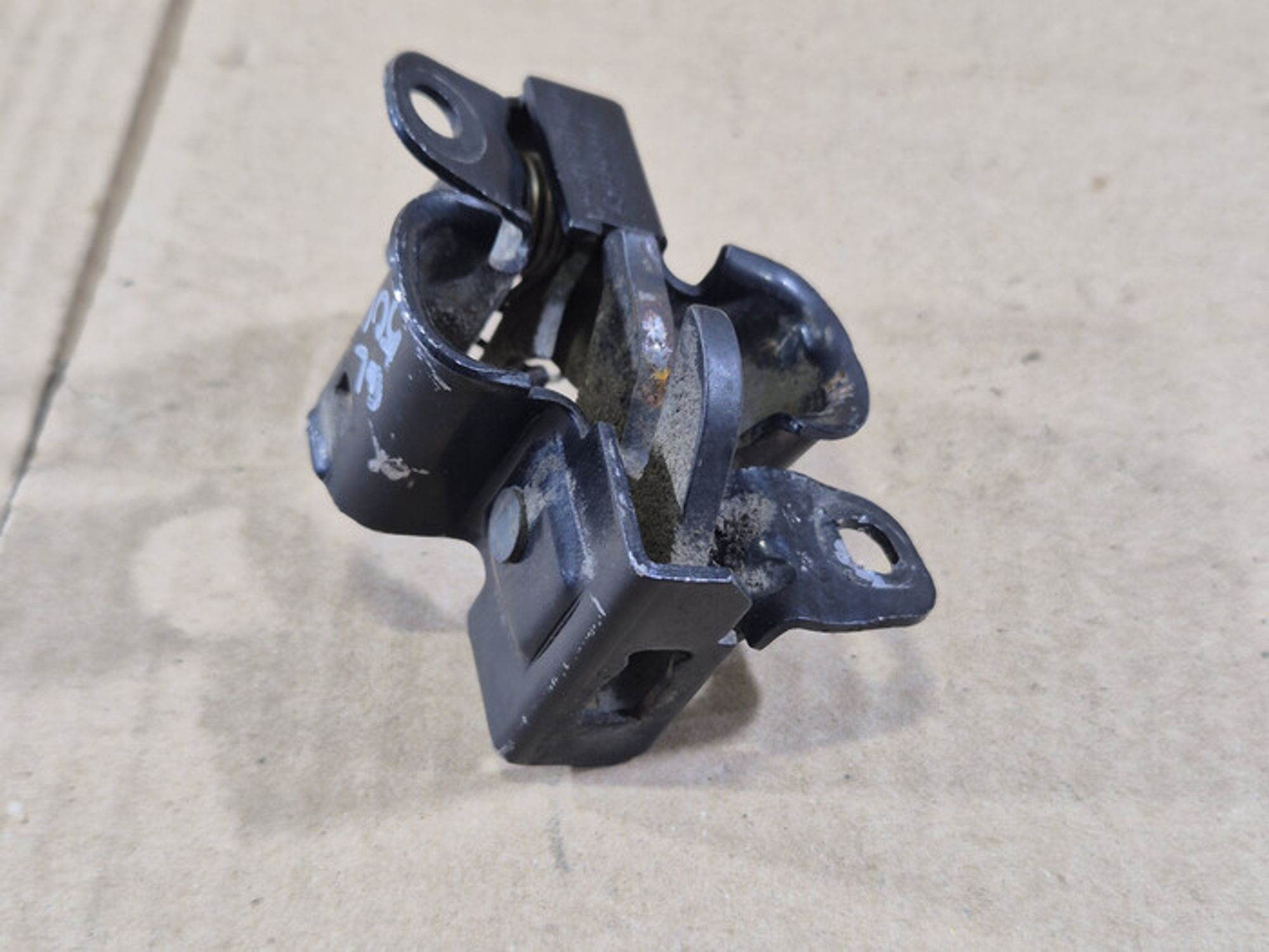 https://ycs.partsauto.market/partsauto-images/thmbs/78ee0fb3787e2dce013ed29fc8a1120c/a35c9fd76d047f324552dfa795be1095/d280cc6a67f1b82913558256d43379c9.jpg