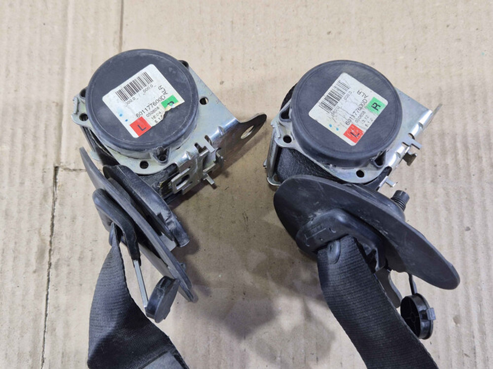 https://ycs.partsauto.market/partsauto-images/thmbs/78ee0fb3787e2dce013ed29fc8a1120c/a367717d9fd17d0e710ec49b3e20f948/24a12bbb01a7550fa8539d68db23dbbf.jpg