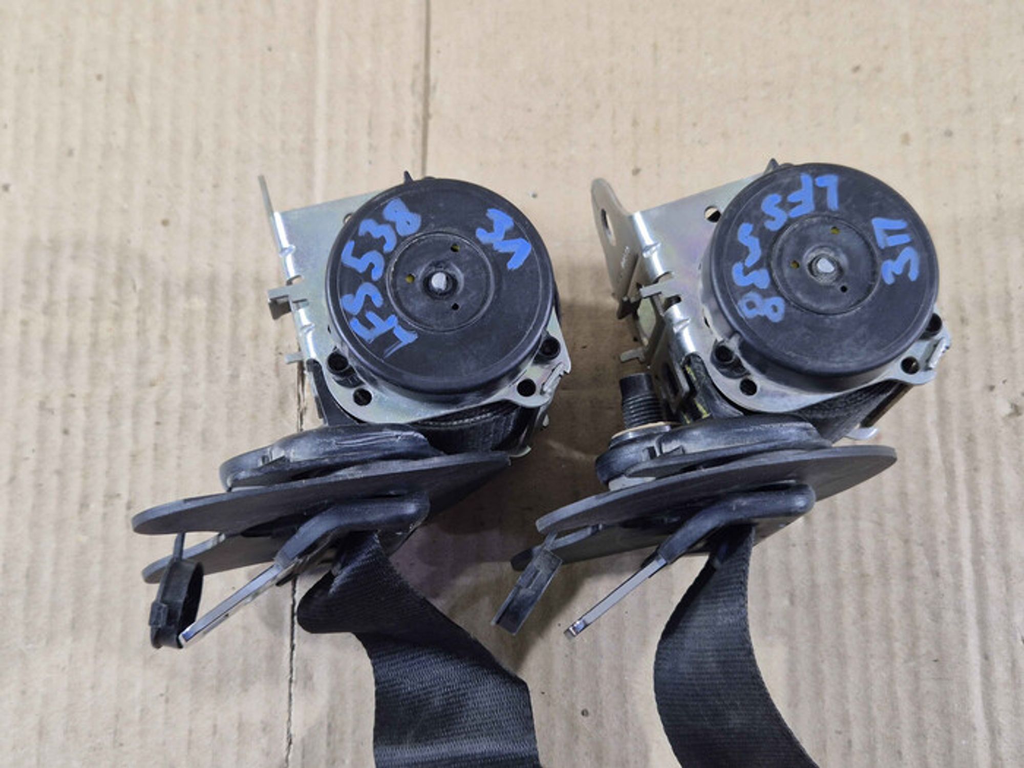 https://ycs.partsauto.market/partsauto-images/thmbs/78ee0fb3787e2dce013ed29fc8a1120c/a367717d9fd17d0e710ec49b3e20f948/8b4a79dba70989c392ad8b4a91d34dcc.jpg