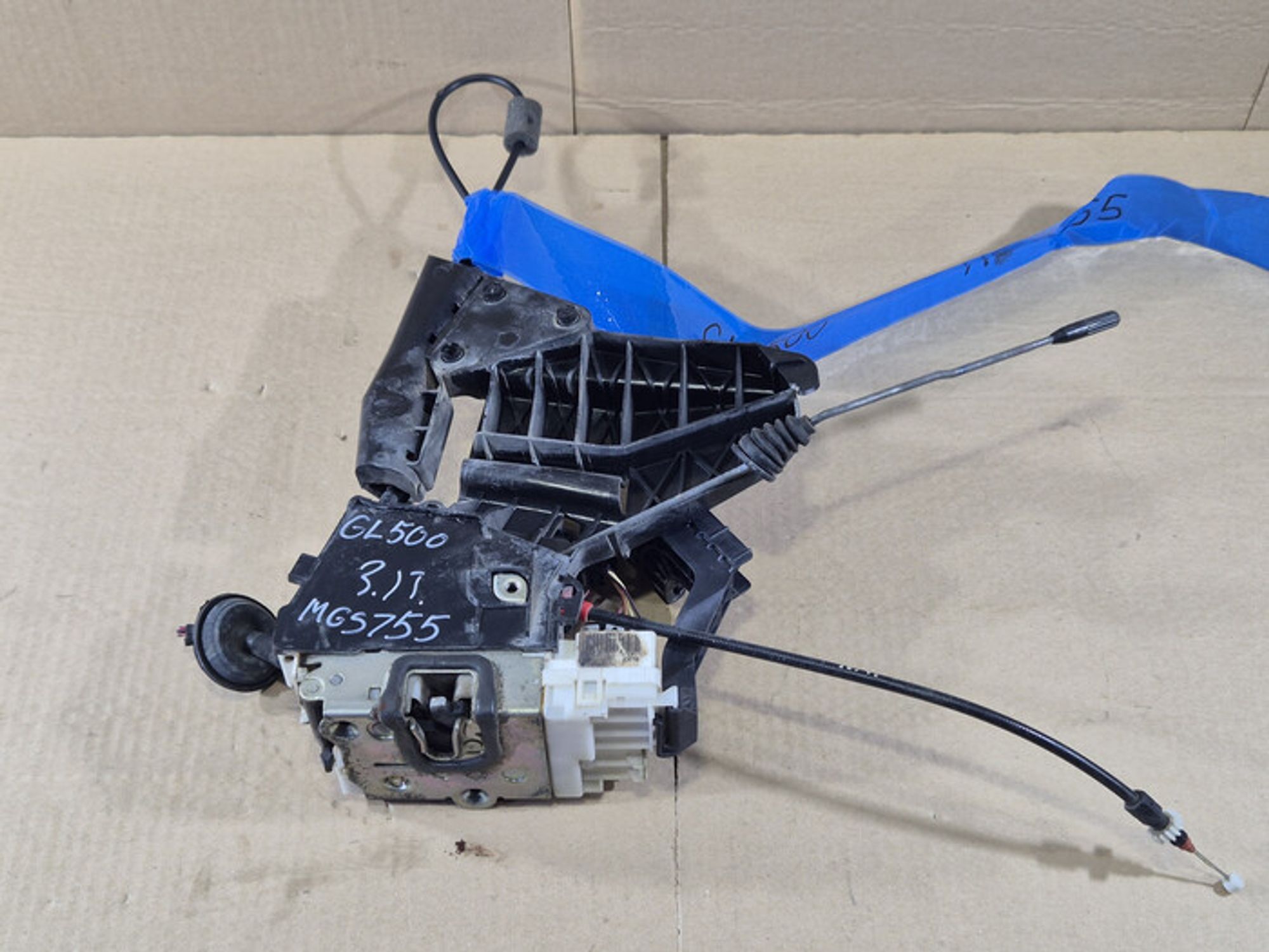 https://ycs.partsauto.market/partsauto-images/thmbs/78ee0fb3787e2dce013ed29fc8a1120c/a3e2ec2e34795d8aff0ee005f37641c6/8d7c88fb216a64efd3214da35a079f55.jpg