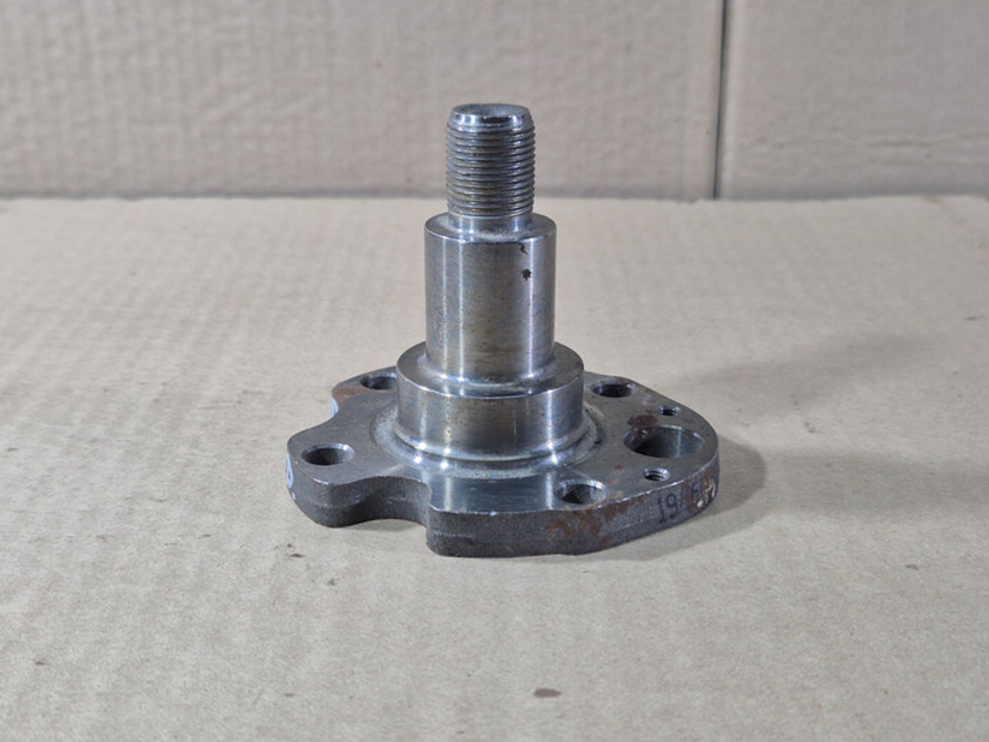 https://ycs.partsauto.market/partsauto-images/thmbs/78ee0fb3787e2dce013ed29fc8a1120c/a41ddff32c8cab46ef2f15175959f203/29b759bf93512165563befc250dd6137.jpg