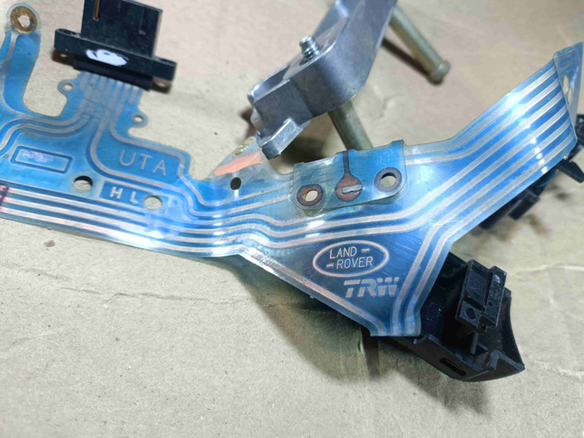 https://ycs.partsauto.market/partsauto-images/thmbs/78ee0fb3787e2dce013ed29fc8a1120c/a7b51ae5f0a1eb91712c257f01a4a8b1/6d663e8e50b7e395d7c1f4b11a04c5d3.jpg