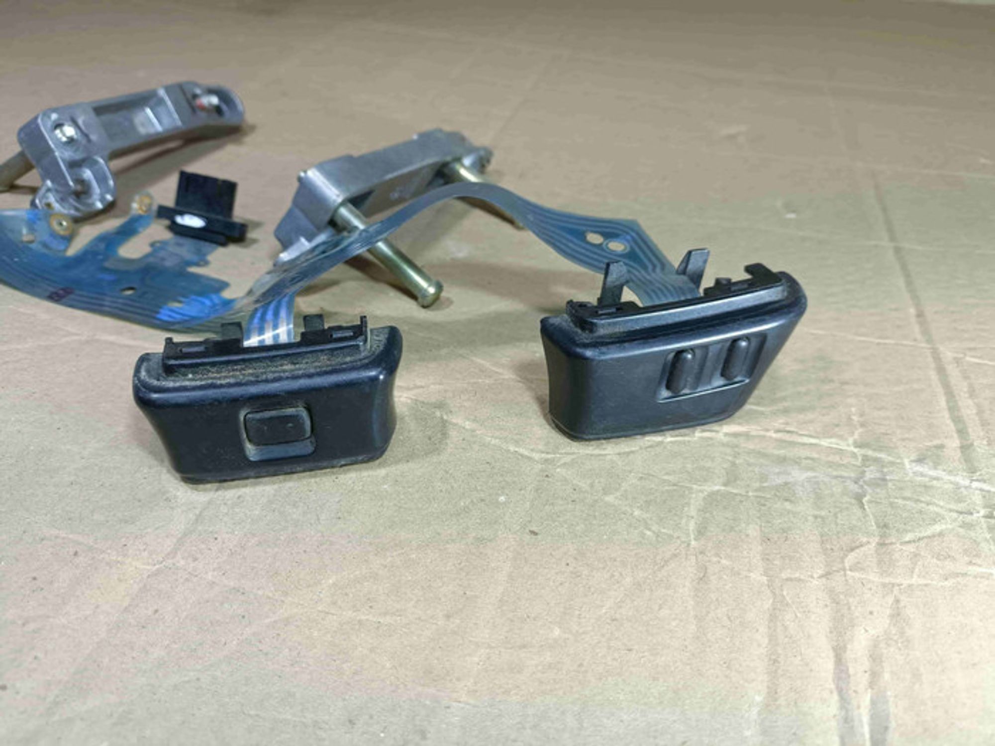 https://ycs.partsauto.market/partsauto-images/thmbs/78ee0fb3787e2dce013ed29fc8a1120c/a7b51ae5f0a1eb91712c257f01a4a8b1/7e258143cbcef145b1689d104e26c8a4.jpg