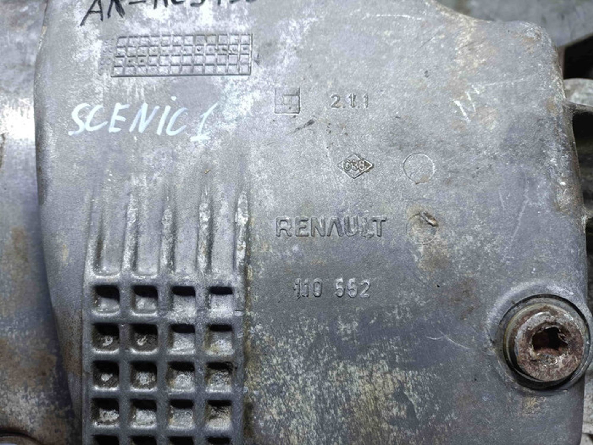https://ycs.partsauto.market/partsauto-images/thmbs/78ee0fb3787e2dce013ed29fc8a1120c/a7f46d398f2585c1255076e13115e531/417fd68ac6b651a0abeb29bf8a314d0b.jpg