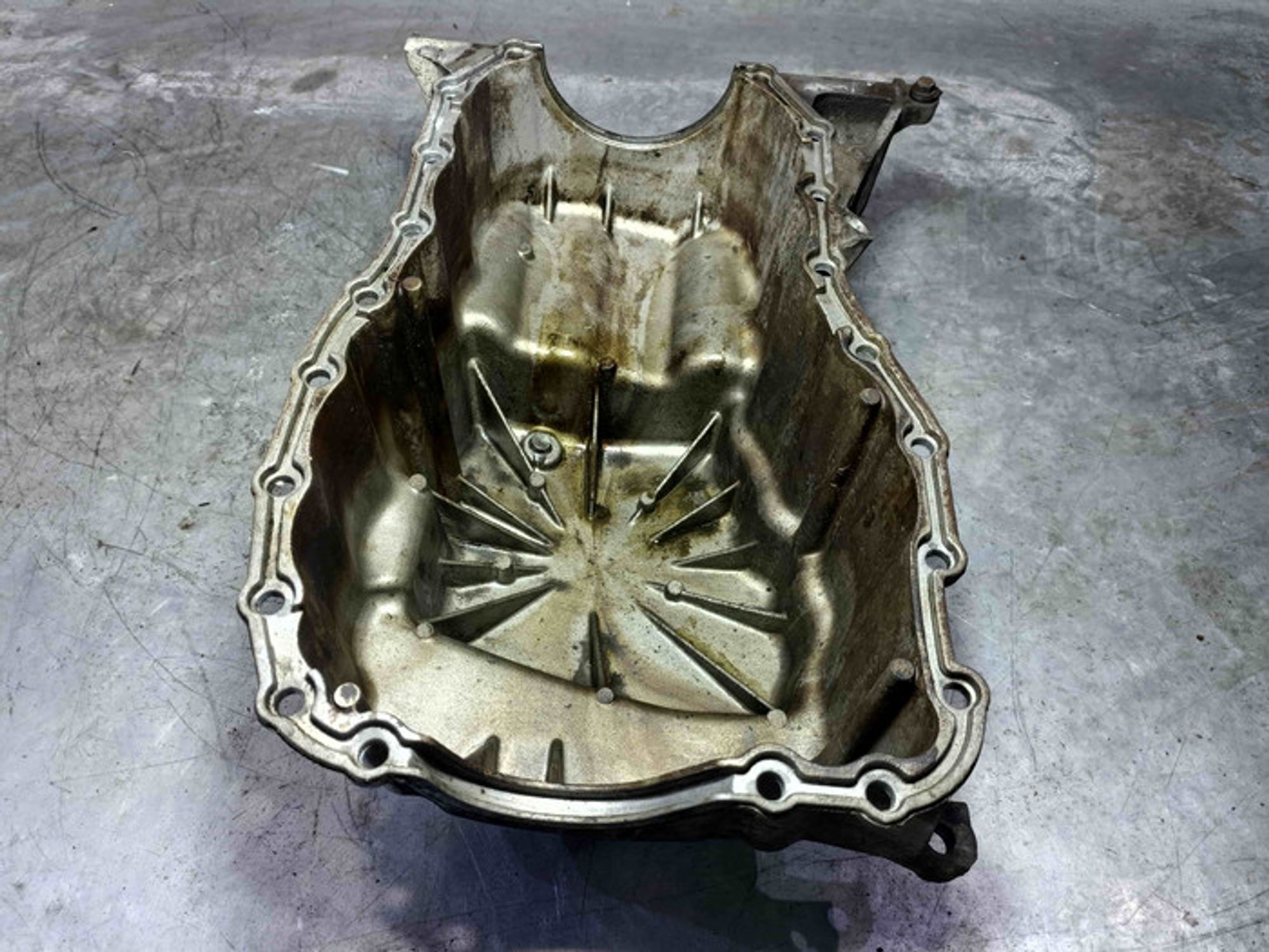 https://ycs.partsauto.market/partsauto-images/thmbs/78ee0fb3787e2dce013ed29fc8a1120c/a7f46d398f2585c1255076e13115e531/c8f75749ec3d3611afe00a46ee810499.jpg