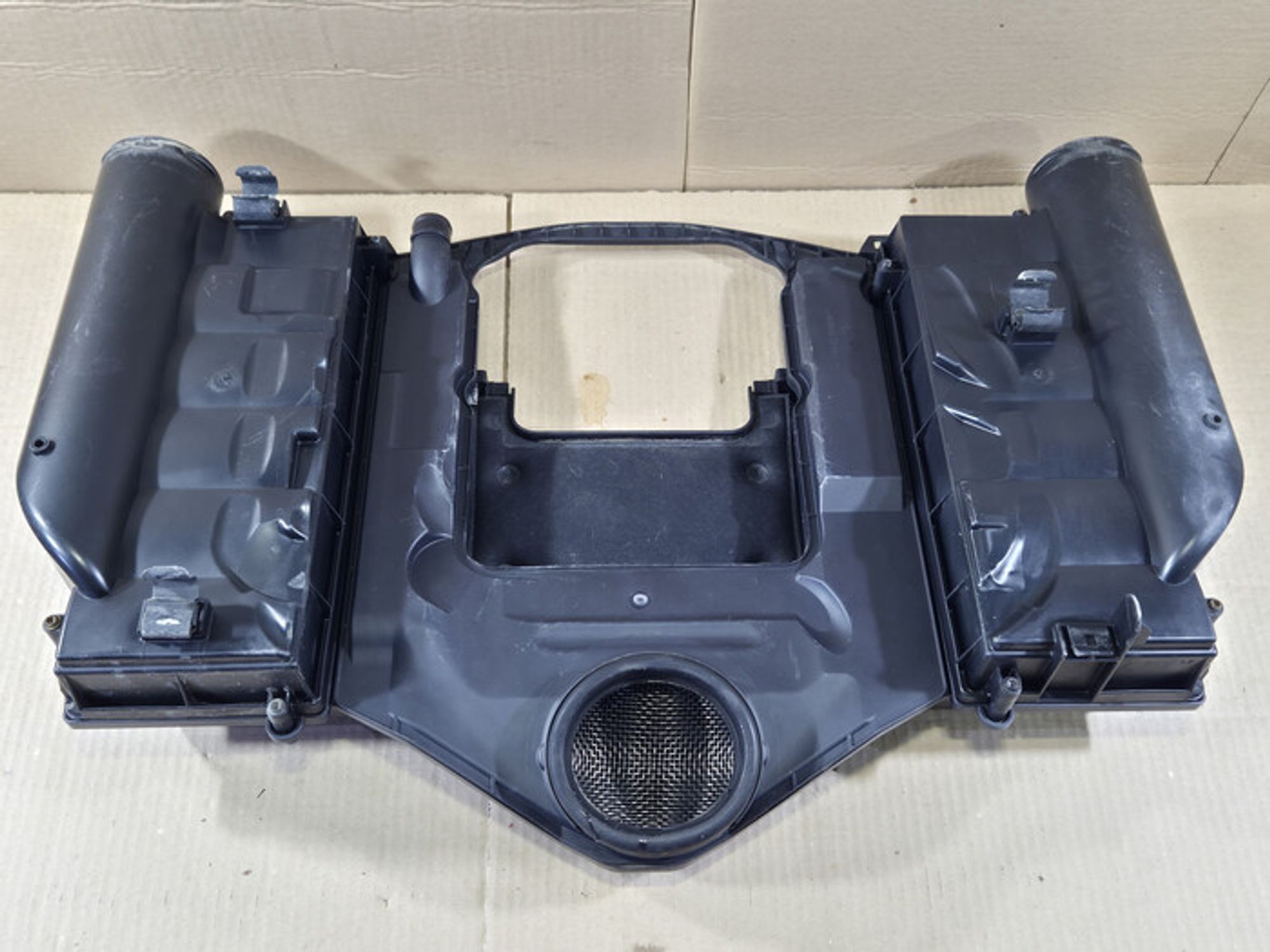 https://ycs.partsauto.market/partsauto-images/thmbs/78ee0fb3787e2dce013ed29fc8a1120c/aa25f60e1fe82a5028cafc44745fd313/e140457dc0de9f9b44ef0f98ebfcc29f.jpg