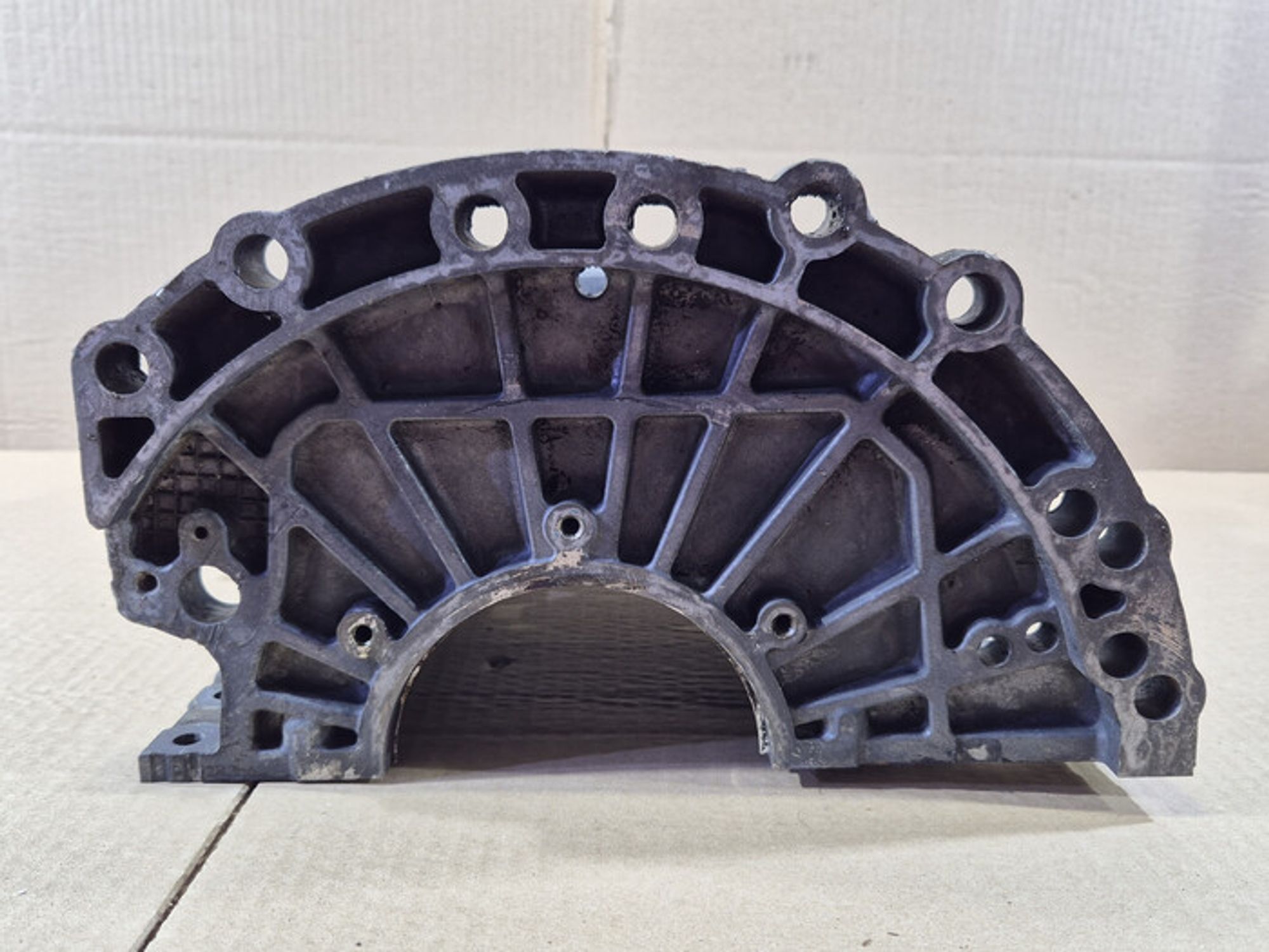 https://ycs.partsauto.market/partsauto-images/thmbs/78ee0fb3787e2dce013ed29fc8a1120c/aa6dbb668000bfcd3d644f074ce242bb/fbc5efc3538b6e42da86e6b8c089a369.jpg
