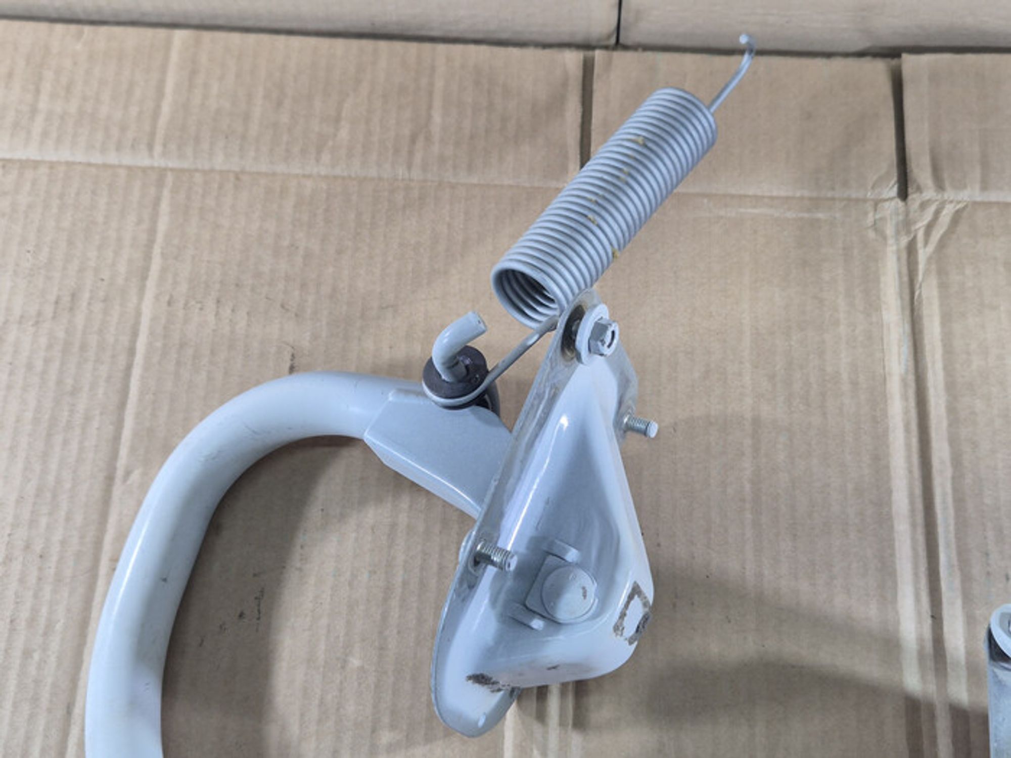 https://ycs.partsauto.market/partsauto-images/thmbs/78ee0fb3787e2dce013ed29fc8a1120c/ac06b7dca3bee335d5d47be6fe65b34d/6db787a65be3b599f6baacce2631432e.jpg