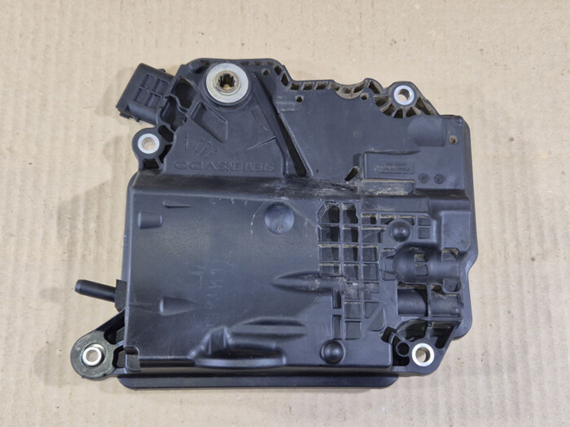 https://ycs.partsauto.market/partsauto-images/thmbs/78ee0fb3787e2dce013ed29fc8a1120c/ac5be4ec67c55dcdc34ee60c86102ad9/06d33e502e54497dff9d47e5d4083b63.jpg