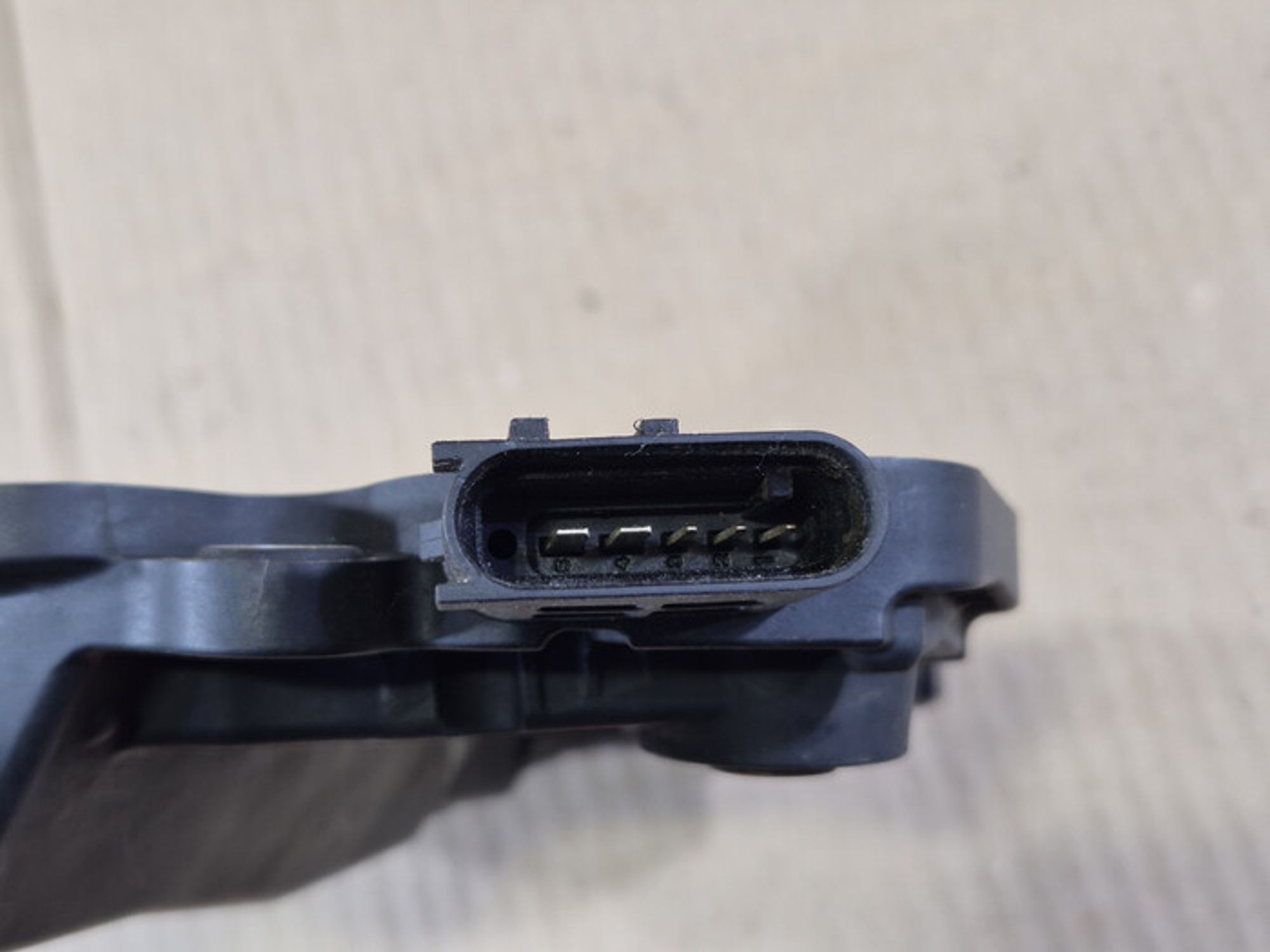 https://ycs.partsauto.market/partsauto-images/thmbs/78ee0fb3787e2dce013ed29fc8a1120c/ac5be4ec67c55dcdc34ee60c86102ad9/607a839ff9b56903d47f4e269e45ad0c.jpg