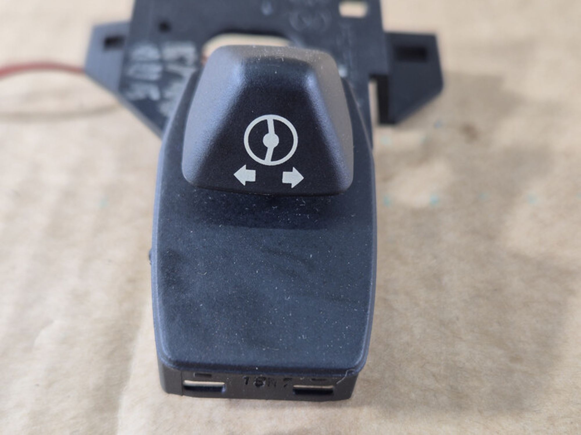 https://ycs.partsauto.market/partsauto-images/thmbs/78ee0fb3787e2dce013ed29fc8a1120c/ad31b50cbff570efe3c2befb4aad1e16/255c68922b84c034c2508dd8e0612b95.jpg