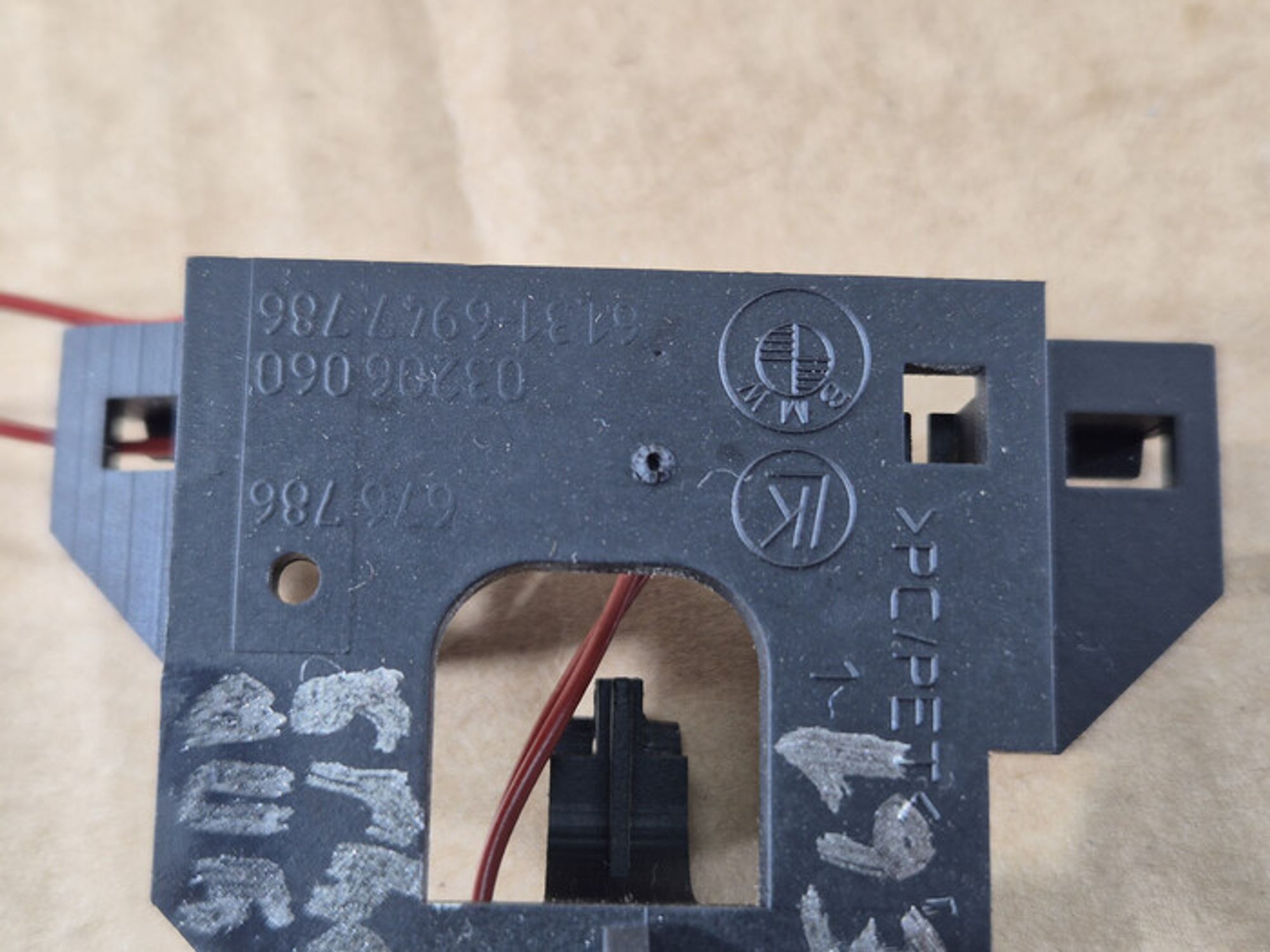 https://ycs.partsauto.market/partsauto-images/thmbs/78ee0fb3787e2dce013ed29fc8a1120c/ad31b50cbff570efe3c2befb4aad1e16/65ad1079d928f004541345b8f8bd83cf.jpg
