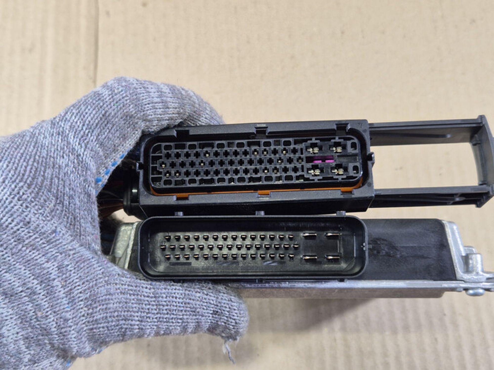 https://ycs.partsauto.market/partsauto-images/thmbs/78ee0fb3787e2dce013ed29fc8a1120c/ad4c2c98644cd165e62fdbb179a7086b/94d5c17ef2e061d33d5194d26f368c16.jpg