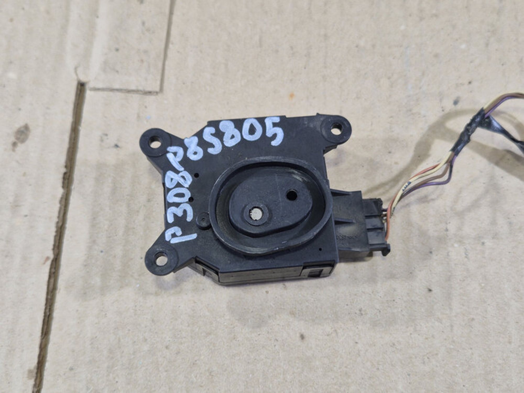 https://ycs.partsauto.market/partsauto-images/thmbs/78ee0fb3787e2dce013ed29fc8a1120c/af05e31c5466b783d3597fd693b151fa/43037a0dd8500002de46ffadc18c7030.jpg
