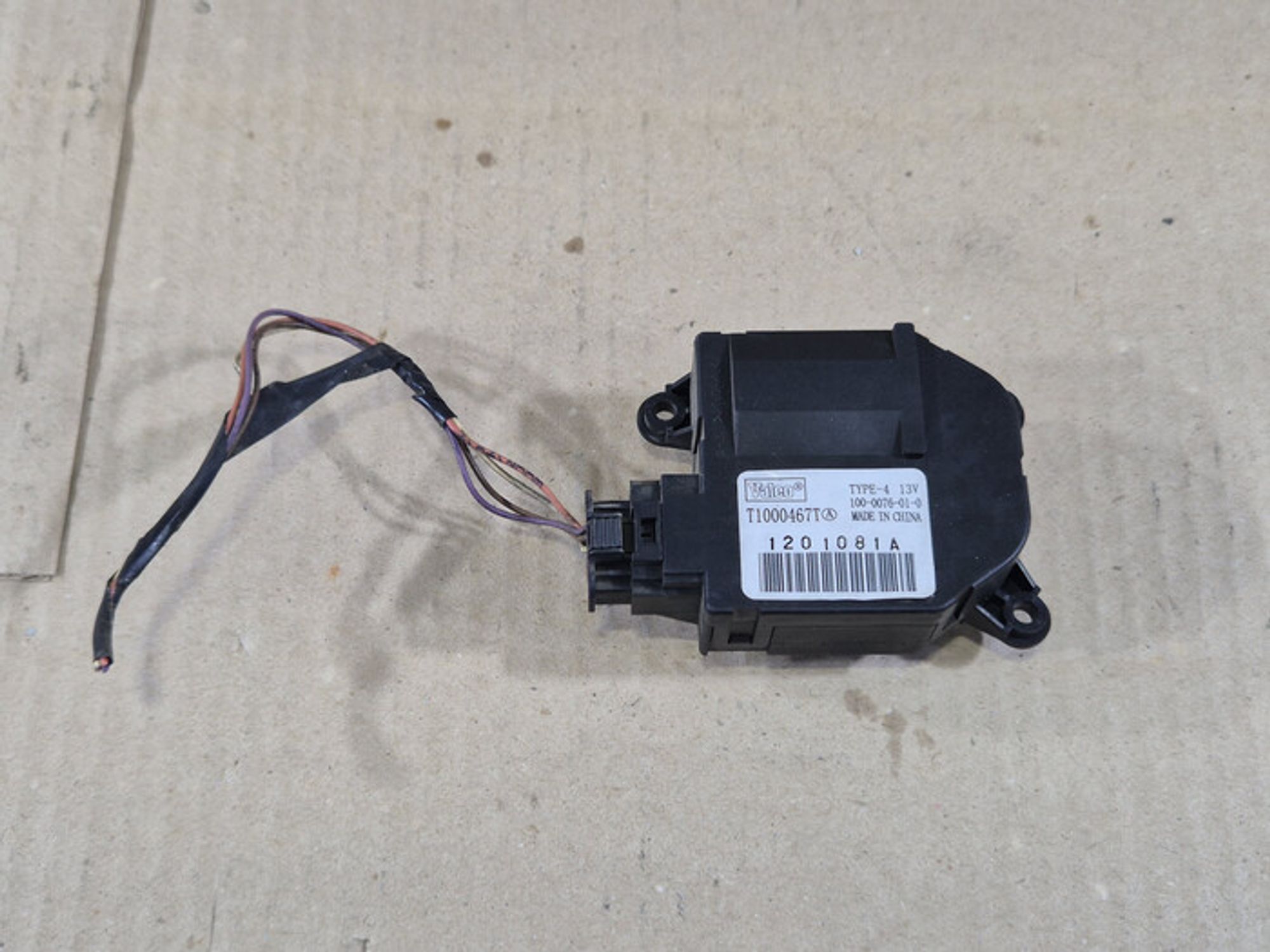 https://ycs.partsauto.market/partsauto-images/thmbs/78ee0fb3787e2dce013ed29fc8a1120c/af05e31c5466b783d3597fd693b151fa/71cbcae9743b1b10e7855d545221f83f.jpg