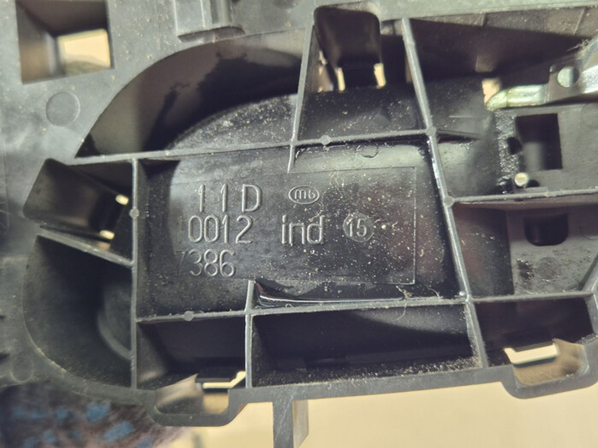 https://ycs.partsauto.market/partsauto-images/thmbs/78ee0fb3787e2dce013ed29fc8a1120c/af914b0ab4bb58c32a869b6189debc83/bdb1d1f41821931e36385e7cdaeca774.jpg