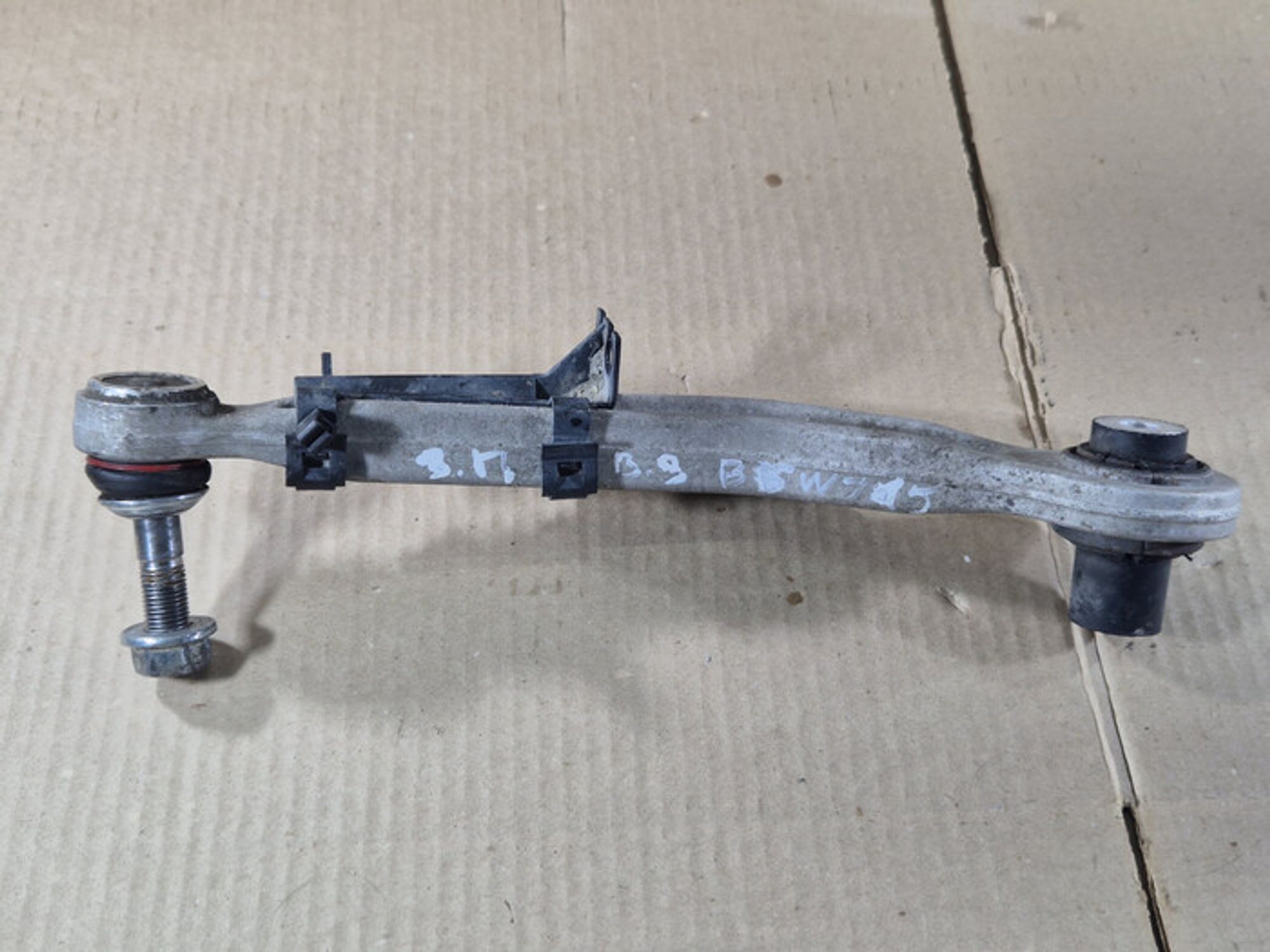 https://ycs.partsauto.market/partsauto-images/thmbs/78ee0fb3787e2dce013ed29fc8a1120c/afa781e48088a1dda6f5bdc314be663b/44e1b5108eb4c694d1089ea56be24afc.jpg