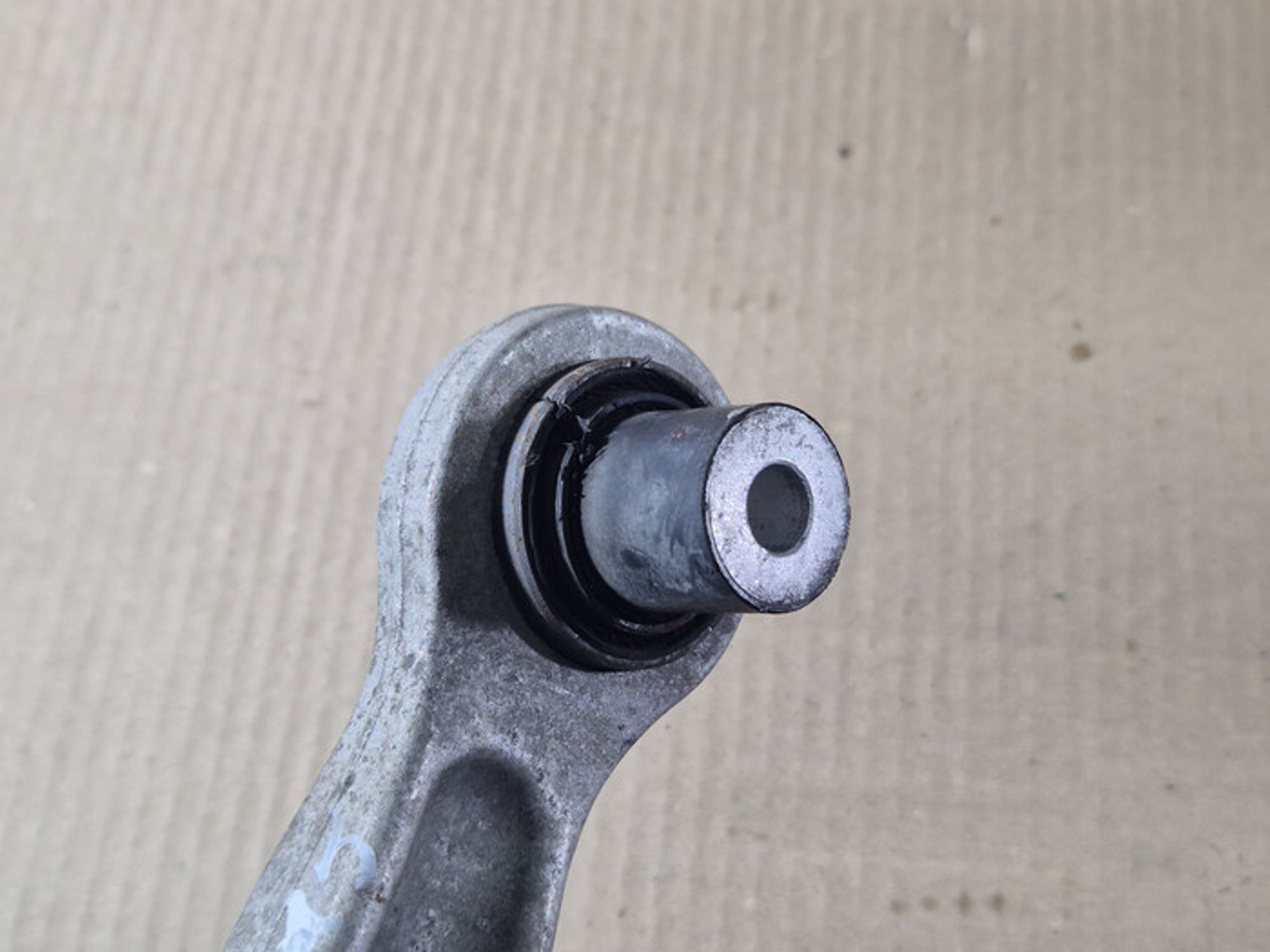 https://ycs.partsauto.market/partsauto-images/thmbs/78ee0fb3787e2dce013ed29fc8a1120c/afa781e48088a1dda6f5bdc314be663b/6b571ff5a682e2f78f77ac2da89959e9.jpg