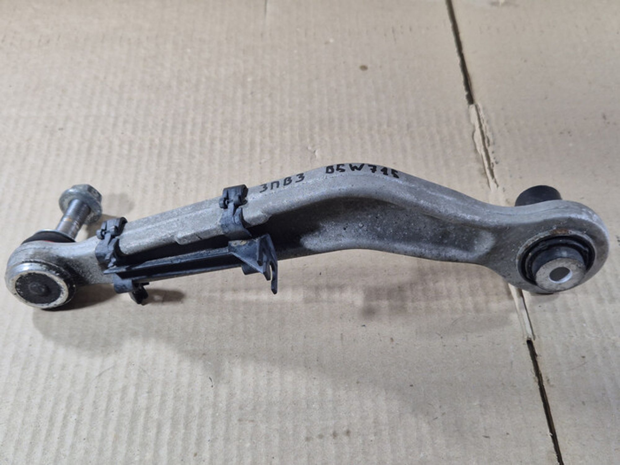 https://ycs.partsauto.market/partsauto-images/thmbs/78ee0fb3787e2dce013ed29fc8a1120c/afa781e48088a1dda6f5bdc314be663b/d934ebc10bafb0f5d22235265a1995f8.jpg