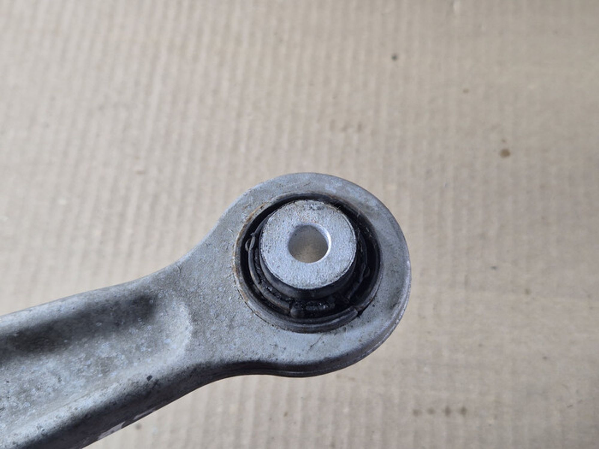 https://ycs.partsauto.market/partsauto-images/thmbs/78ee0fb3787e2dce013ed29fc8a1120c/afa781e48088a1dda6f5bdc314be663b/fd160d36d6fe7f0510e4c01da76ccace.jpg