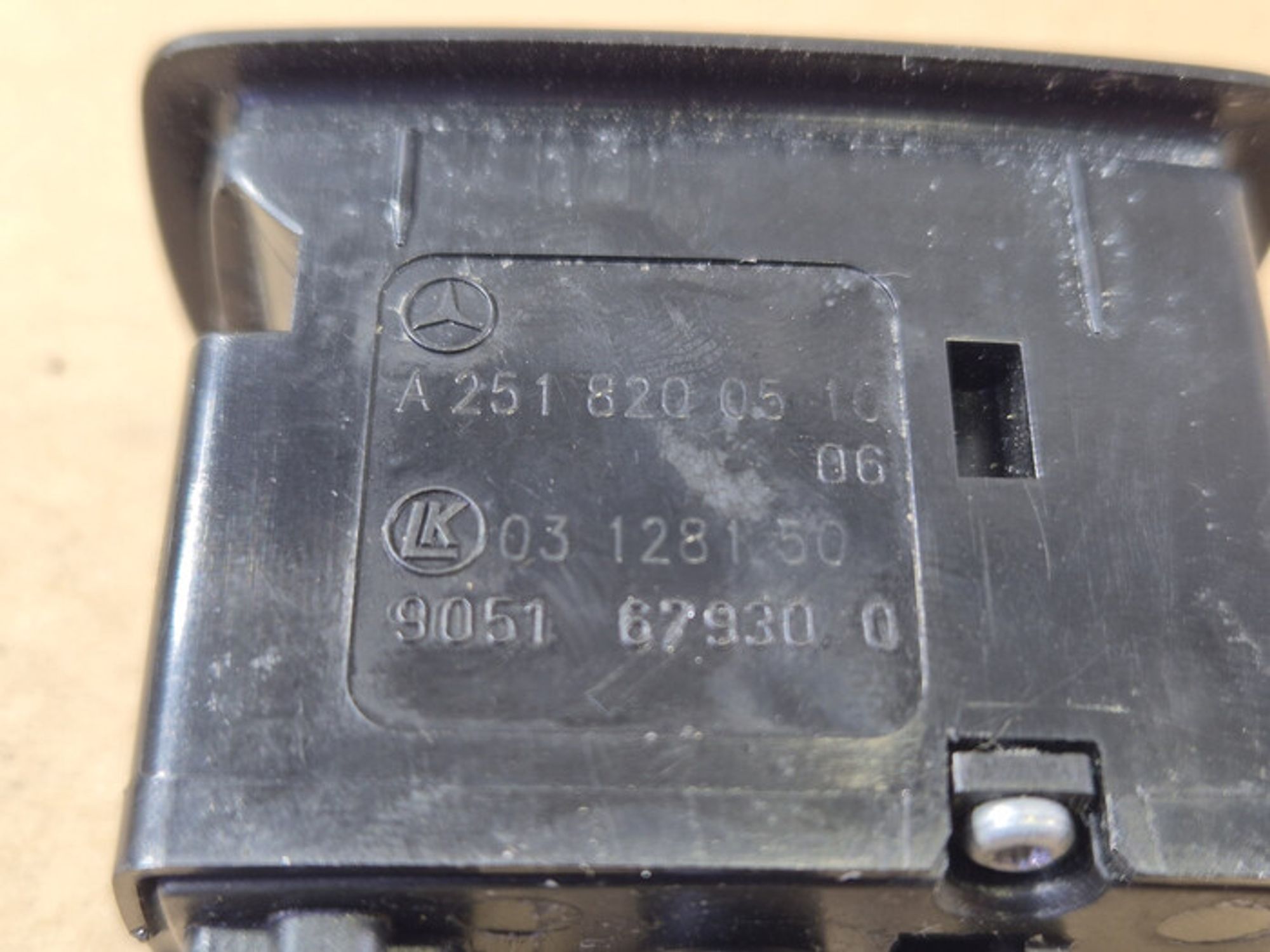 https://ycs.partsauto.market/partsauto-images/thmbs/78ee0fb3787e2dce013ed29fc8a1120c/b2ca83bfeeb06f1186e780882070bbbc/e8f639a5afb13118a10f97e85fa714cf.jpg
