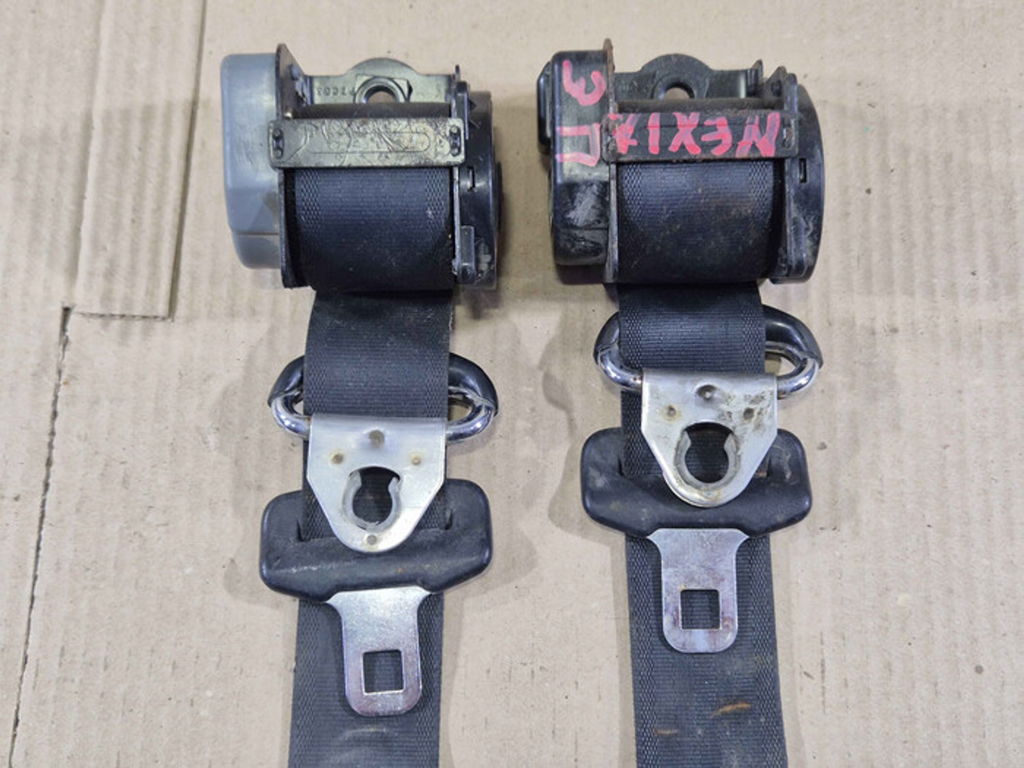 https://ycs.partsauto.market/partsauto-images/thmbs/78ee0fb3787e2dce013ed29fc8a1120c/b36517672b18d01db0d7eafcbeedb5a6/634924910d584dfd52d8836b2cdd07e2.jpg