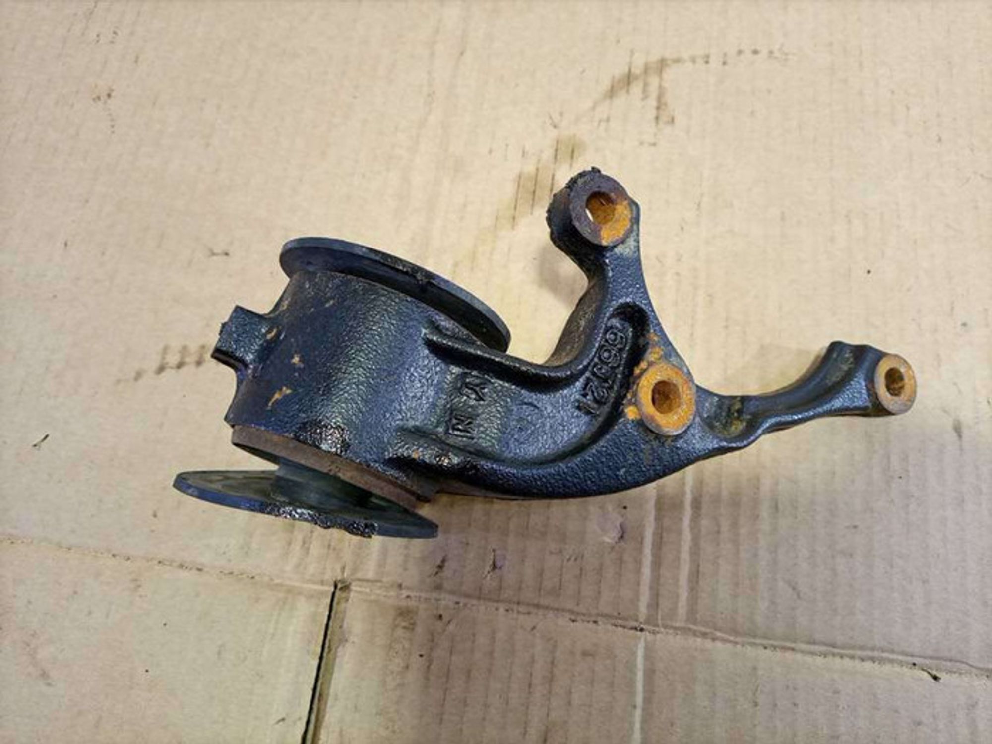 https://ycs.partsauto.market/partsauto-images/thmbs/78ee0fb3787e2dce013ed29fc8a1120c/b381c7ece8ce9ce4440e47319507d700/5331514900d0fd3a391e81b4c5ad4448.jpg