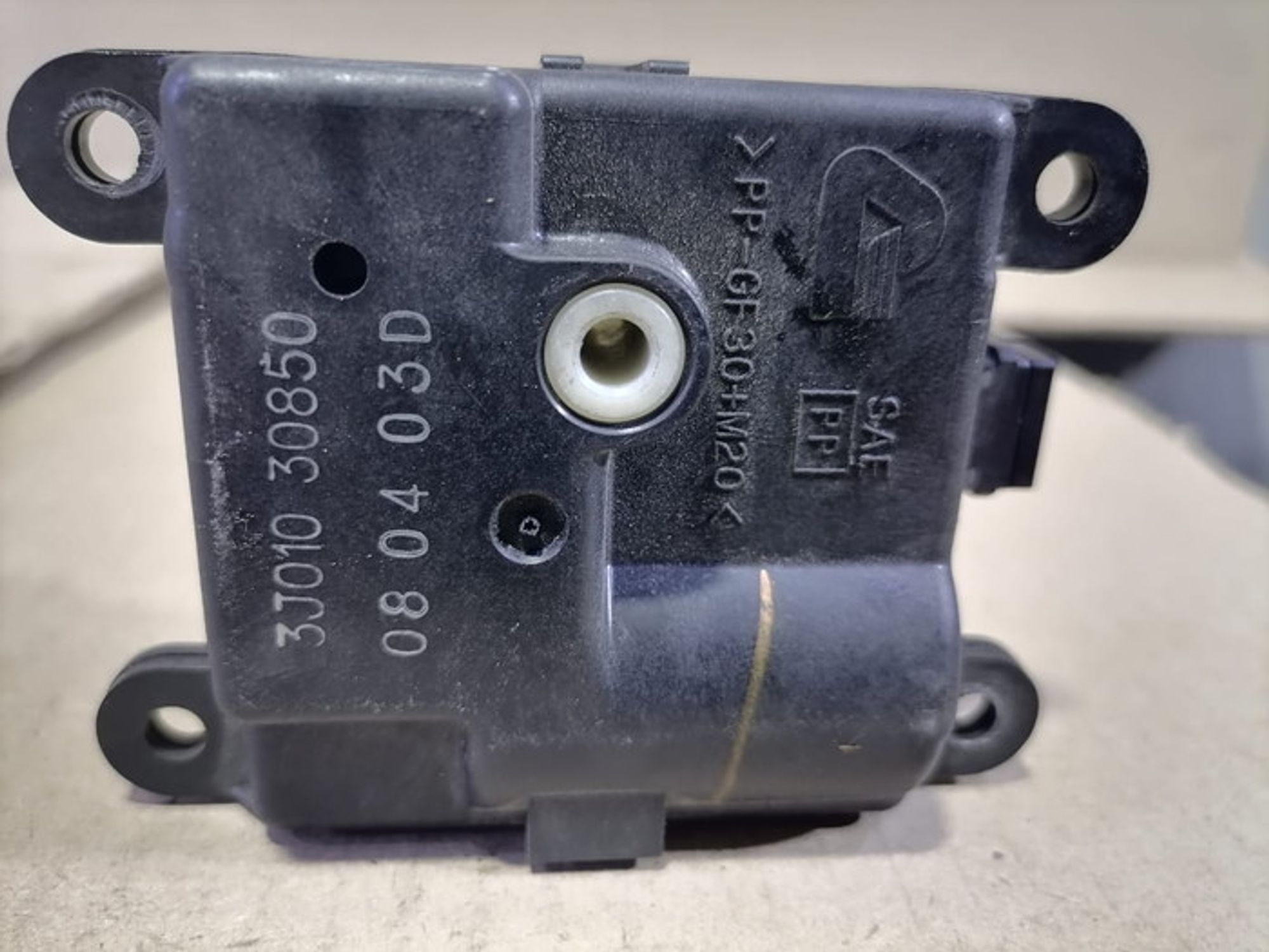 https://ycs.partsauto.market/partsauto-images/thmbs/78ee0fb3787e2dce013ed29fc8a1120c/b6723d6090f68fa4e340f62a32808e6a/dac6fdc4a3e129cb22bbb13c8a3d1881.jpg
