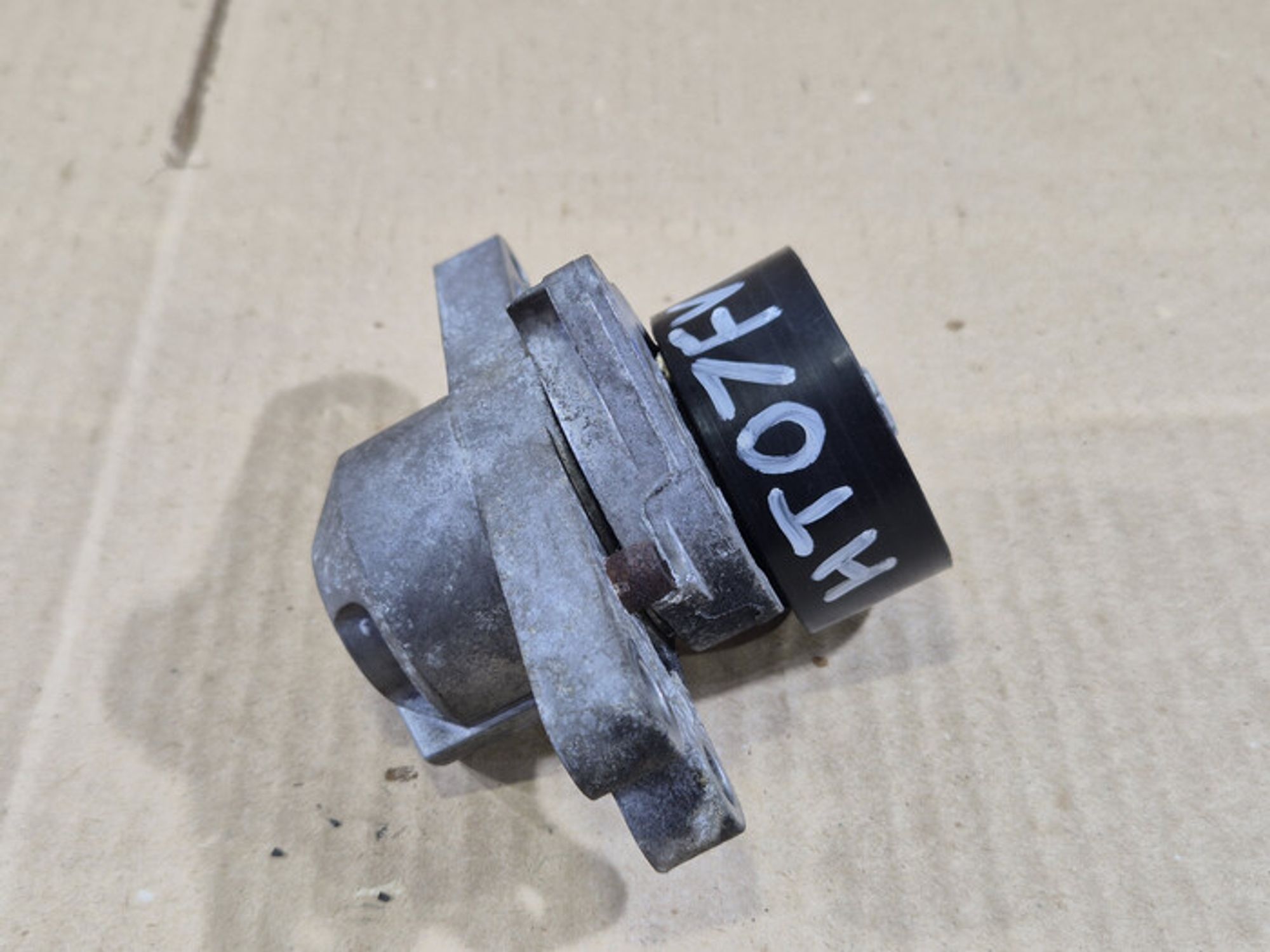 https://ycs.partsauto.market/partsauto-images/thmbs/78ee0fb3787e2dce013ed29fc8a1120c/b6a7ffcfa11c0dfd4b7daa32beacdcaf/61d5df15118103dc9d04df7978b295b8.jpg