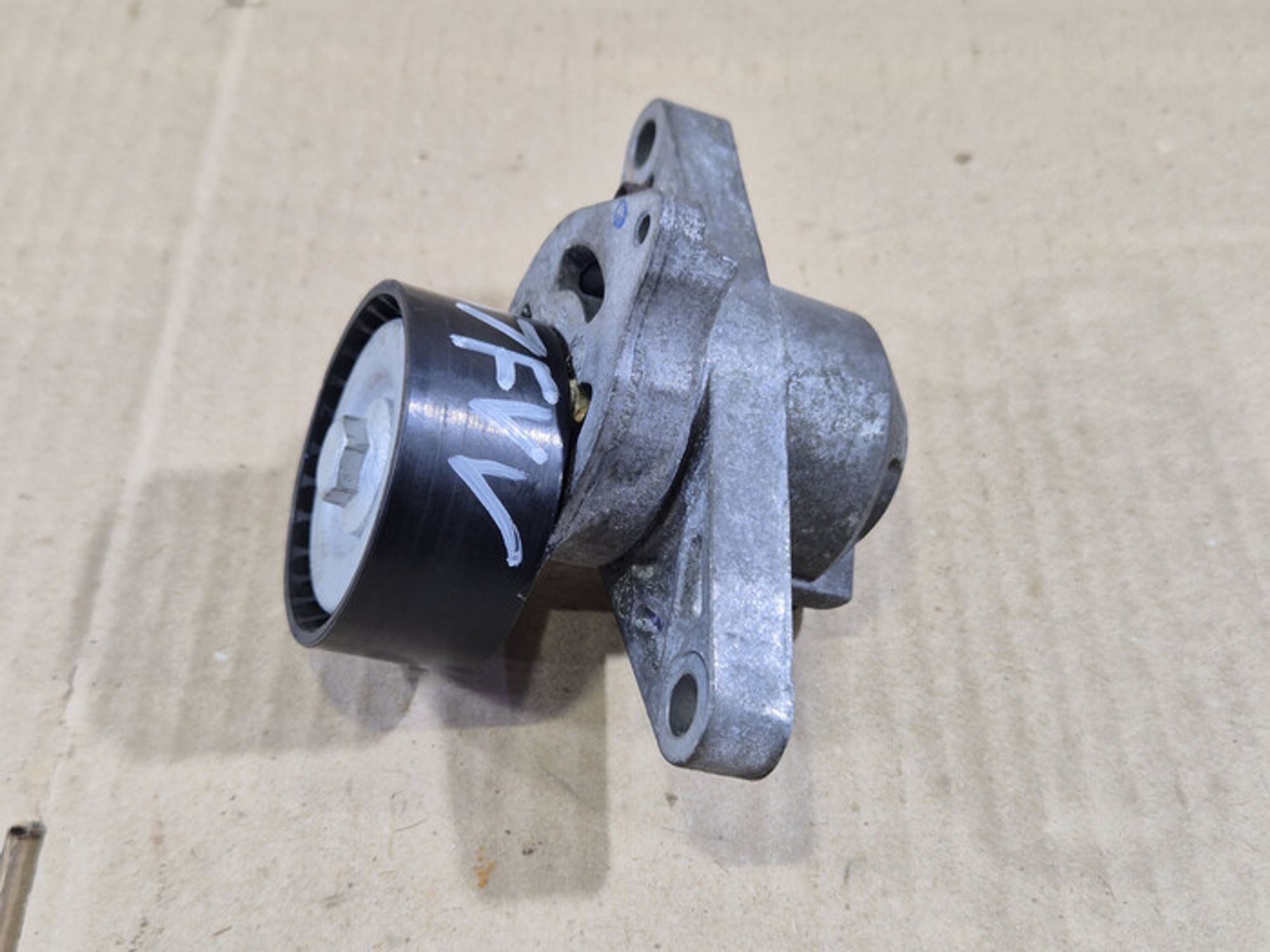 https://ycs.partsauto.market/partsauto-images/thmbs/78ee0fb3787e2dce013ed29fc8a1120c/b6a7ffcfa11c0dfd4b7daa32beacdcaf/7bfcd18dde10c9e3104cfc0466a2fc27.jpg