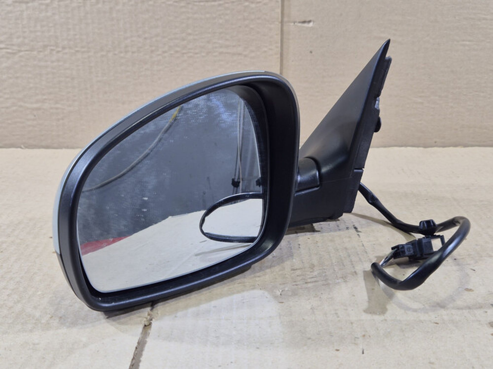 https://ycs.partsauto.market/partsauto-images/thmbs/78ee0fb3787e2dce013ed29fc8a1120c/b6b6622fd711750ab38459b145a9353a/0a33c9b1f895926ba4d46f0f5e04b18f.jpg