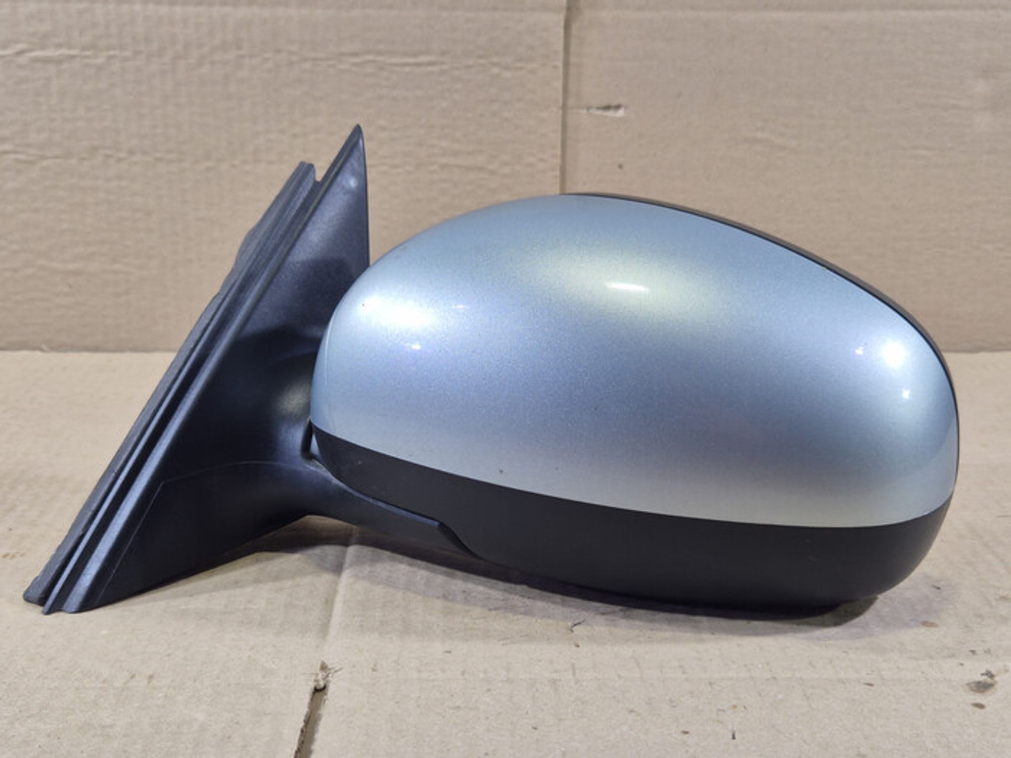 https://ycs.partsauto.market/partsauto-images/thmbs/78ee0fb3787e2dce013ed29fc8a1120c/b6b6622fd711750ab38459b145a9353a/fa1b2bf77a61f1272d377e8a40ca5b8e.jpg