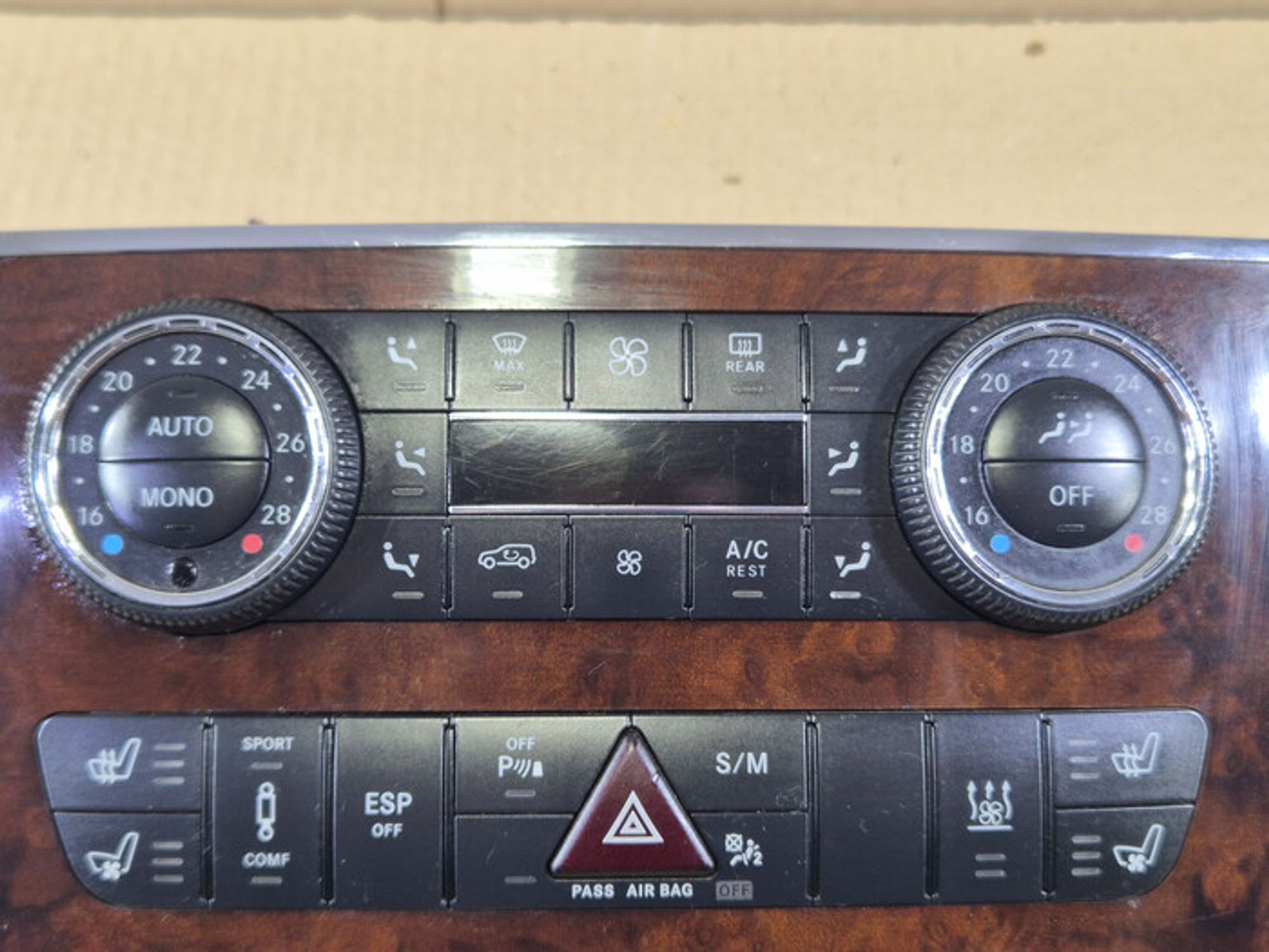 https://ycs.partsauto.market/partsauto-images/thmbs/78ee0fb3787e2dce013ed29fc8a1120c/b898365e14862504e7530cdffd6d57a7/3eb772daf7779e23a2cc20ee45ef2ec2.jpg