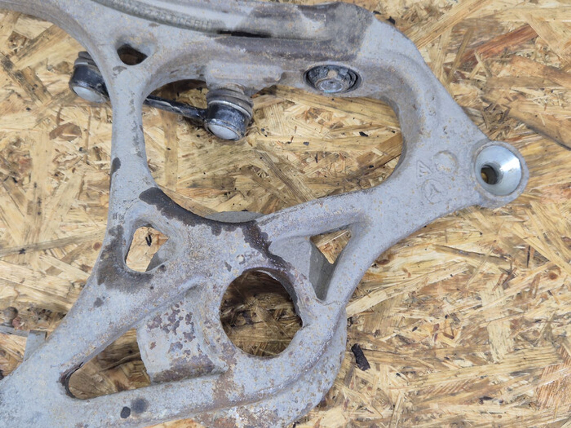 https://ycs.partsauto.market/partsauto-images/thmbs/78ee0fb3787e2dce013ed29fc8a1120c/b8ba361667ce510b4652066ee7387c38/a14ade7ead91ea1600dac467a2d68db7.jpg