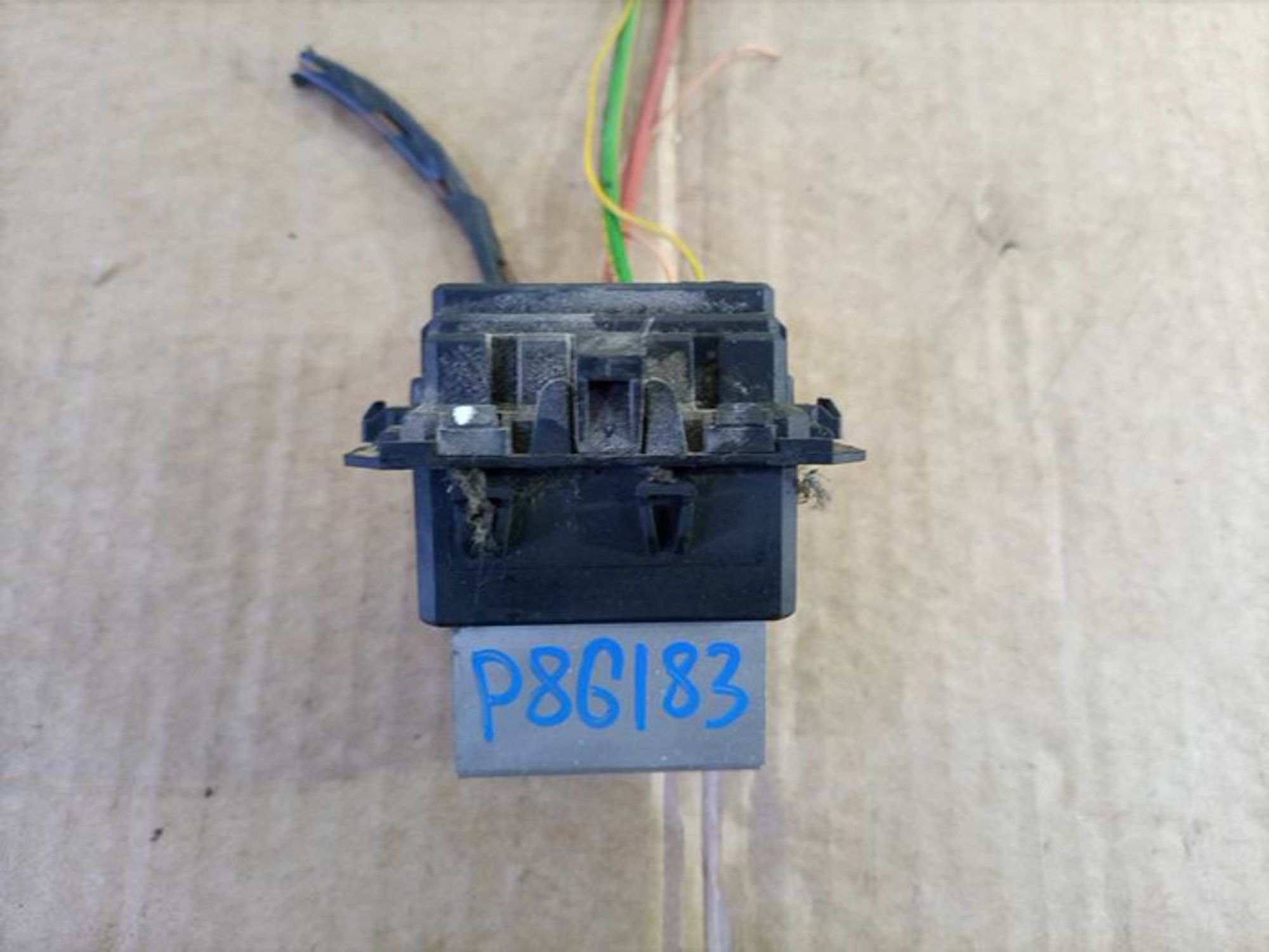 https://ycs.partsauto.market/partsauto-images/thmbs/78ee0fb3787e2dce013ed29fc8a1120c/baa55b855115925636921c4fdb504401/f91014d9cff16863362e5a70f53aaeb4.jpg